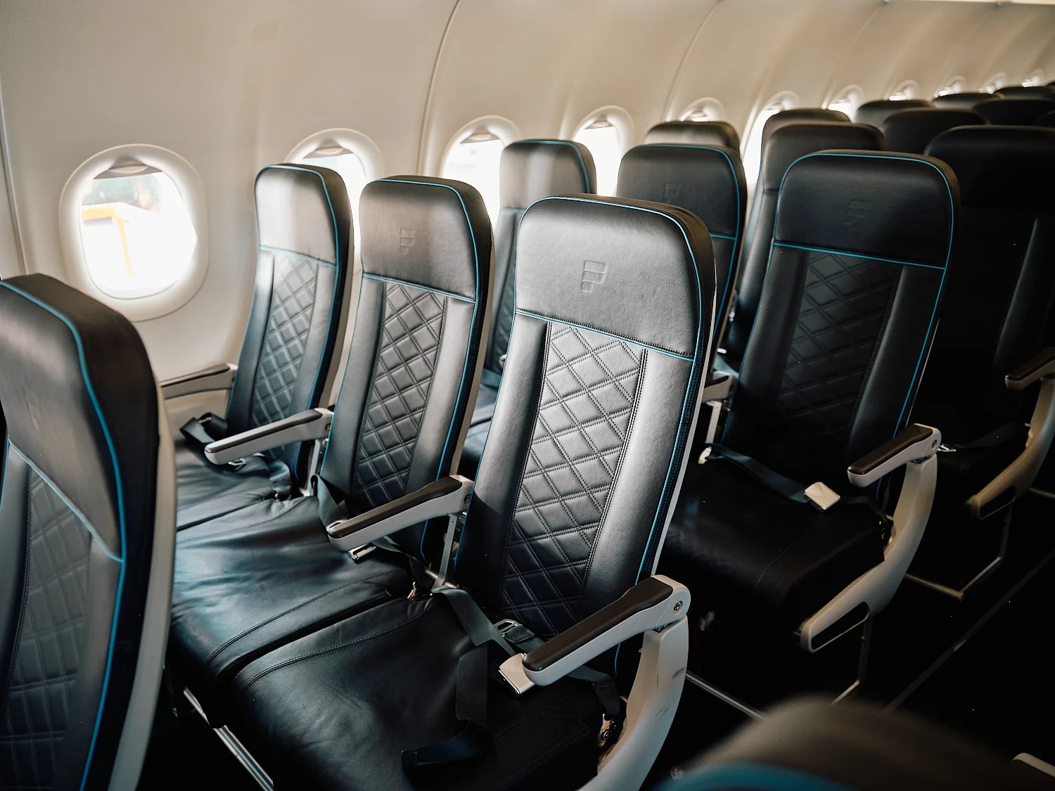 How To Get Frontier Airlines Elite Status (Is It Worth It?)