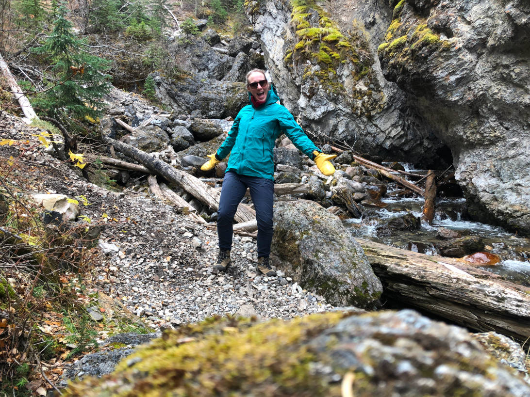 What to wear for winter hiking in Alberta