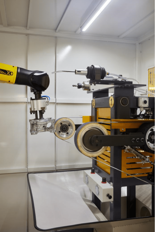 Robotic deburring grinding unit