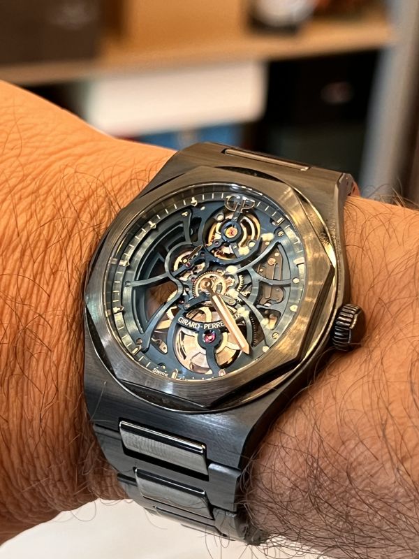 Dare Girard Perregaux Laureato Skeleton Ceramic "earth to sky" più