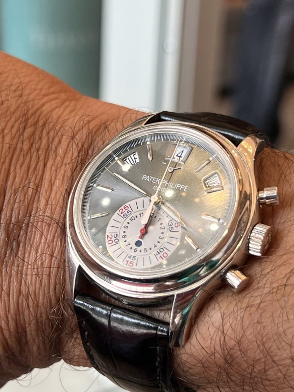 Dare Girard Perregaux Laureato Skeleton Ceramic "earth to sky" più