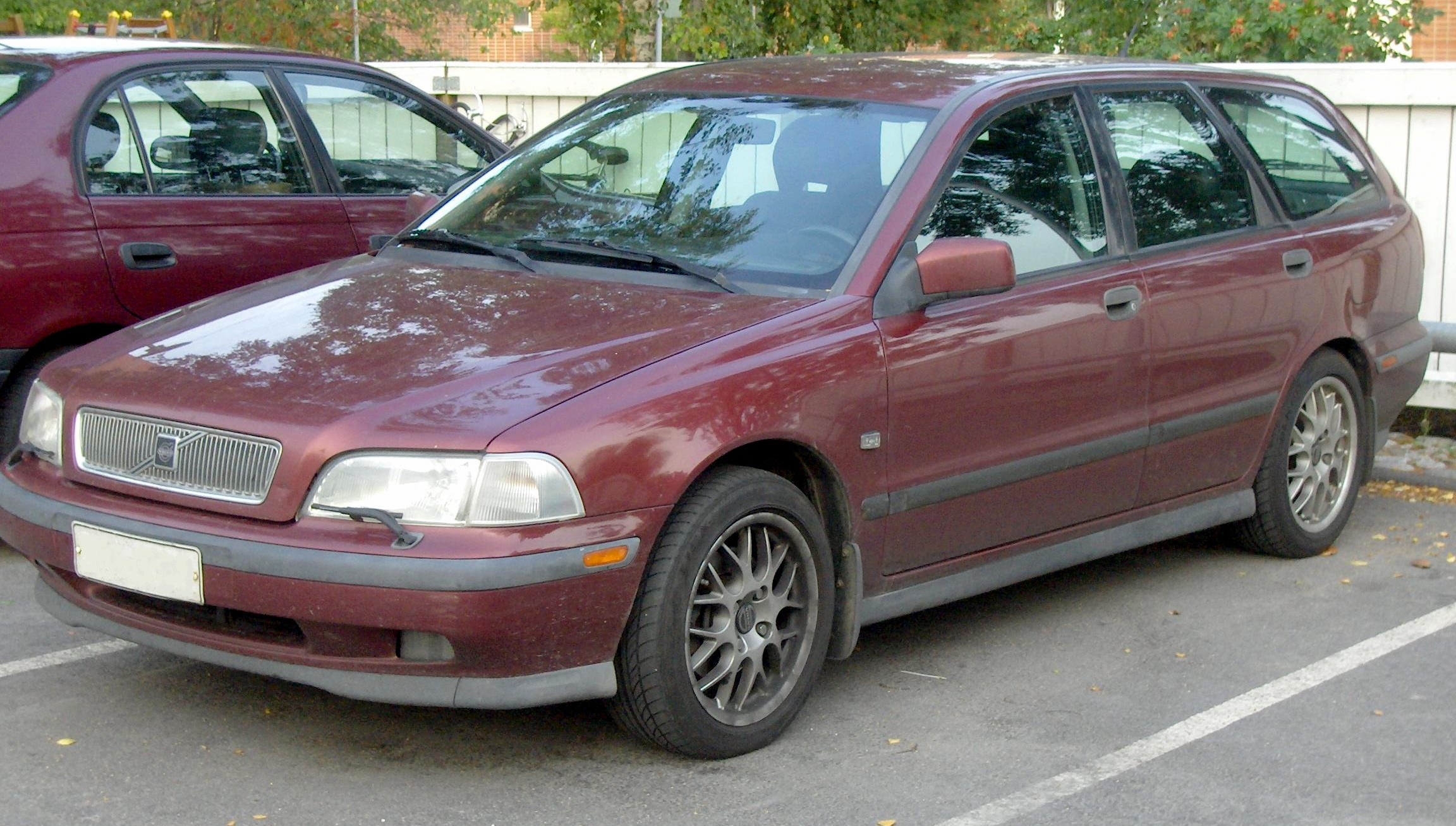 BestandVolvo V40.JPG Wikipedia