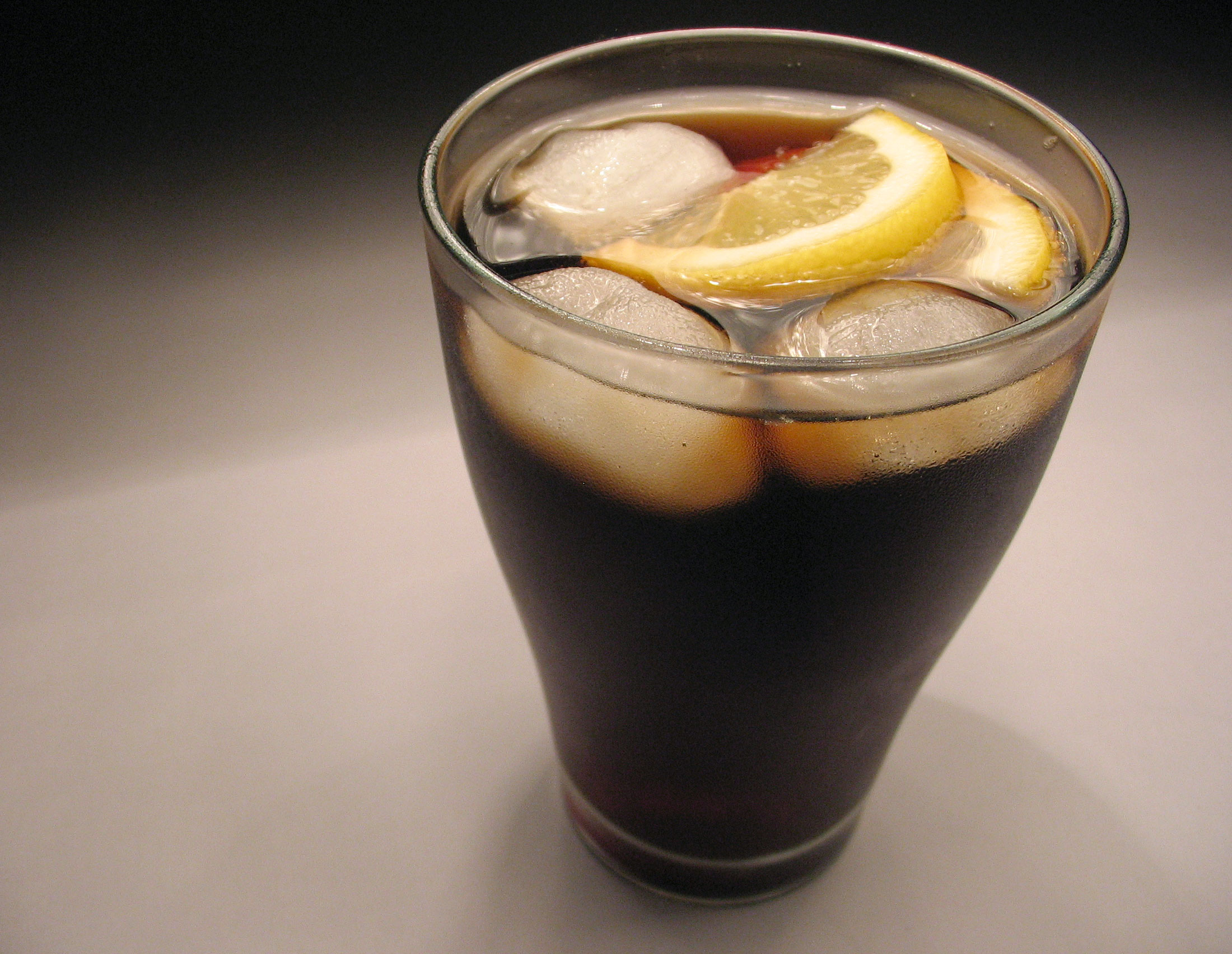 Why Are Young People Mixing Coke With Fanta In Restaurants, And Can It