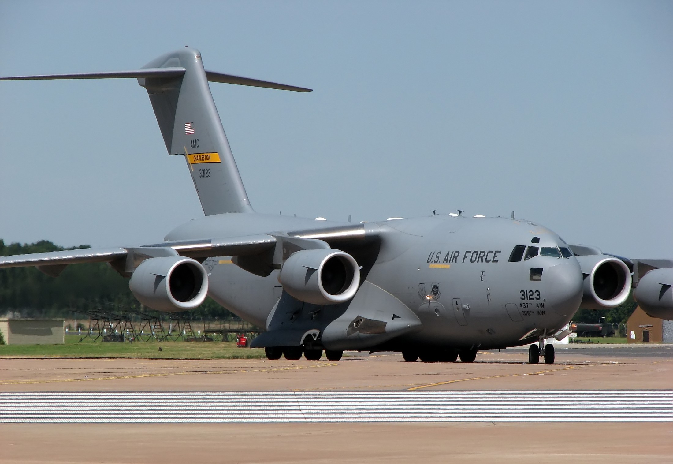FileC17.globemaster.arp.jpg Wikimedia Commons