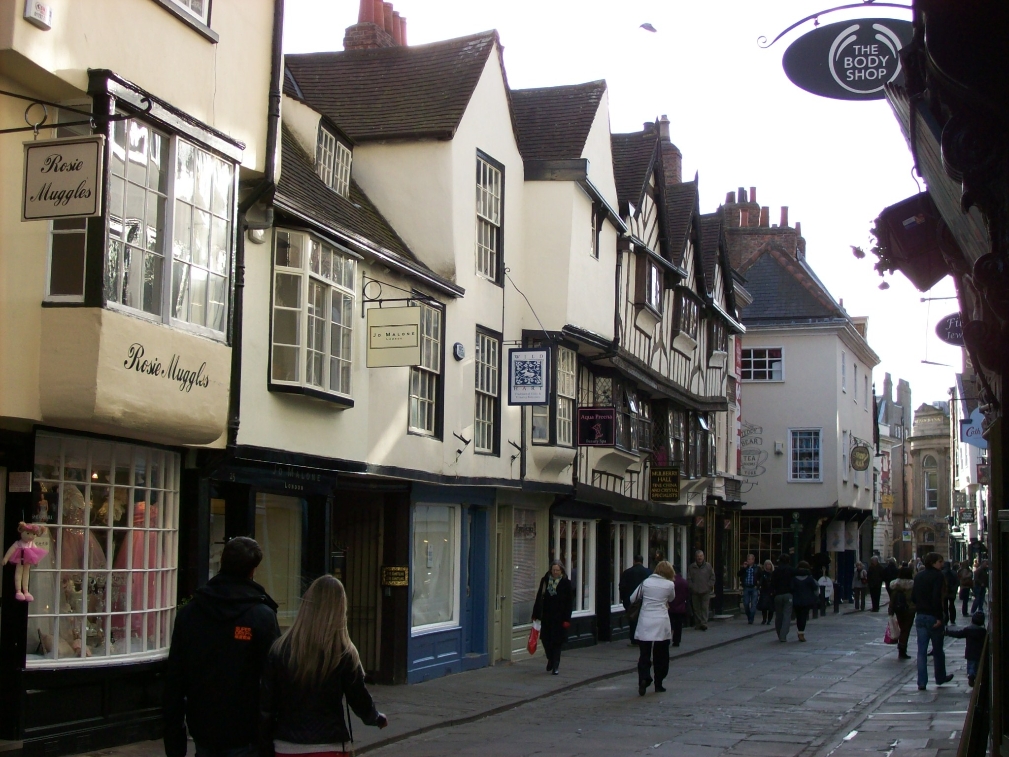 FileStonegate, York 3.JPG Wikimedia Commons
