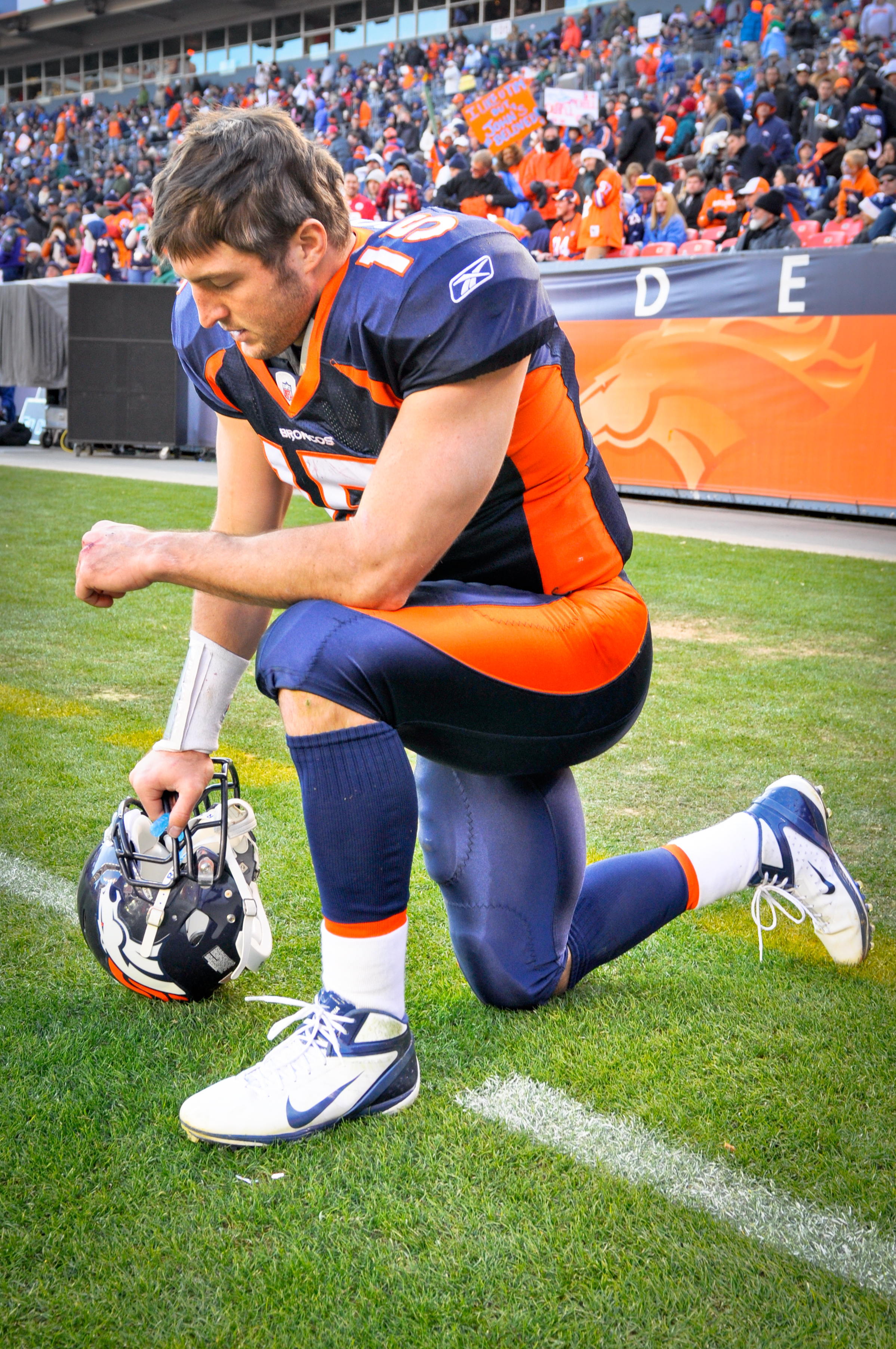 Tim Tebow - Simple English Wikipedia, The Free Encyclopedia