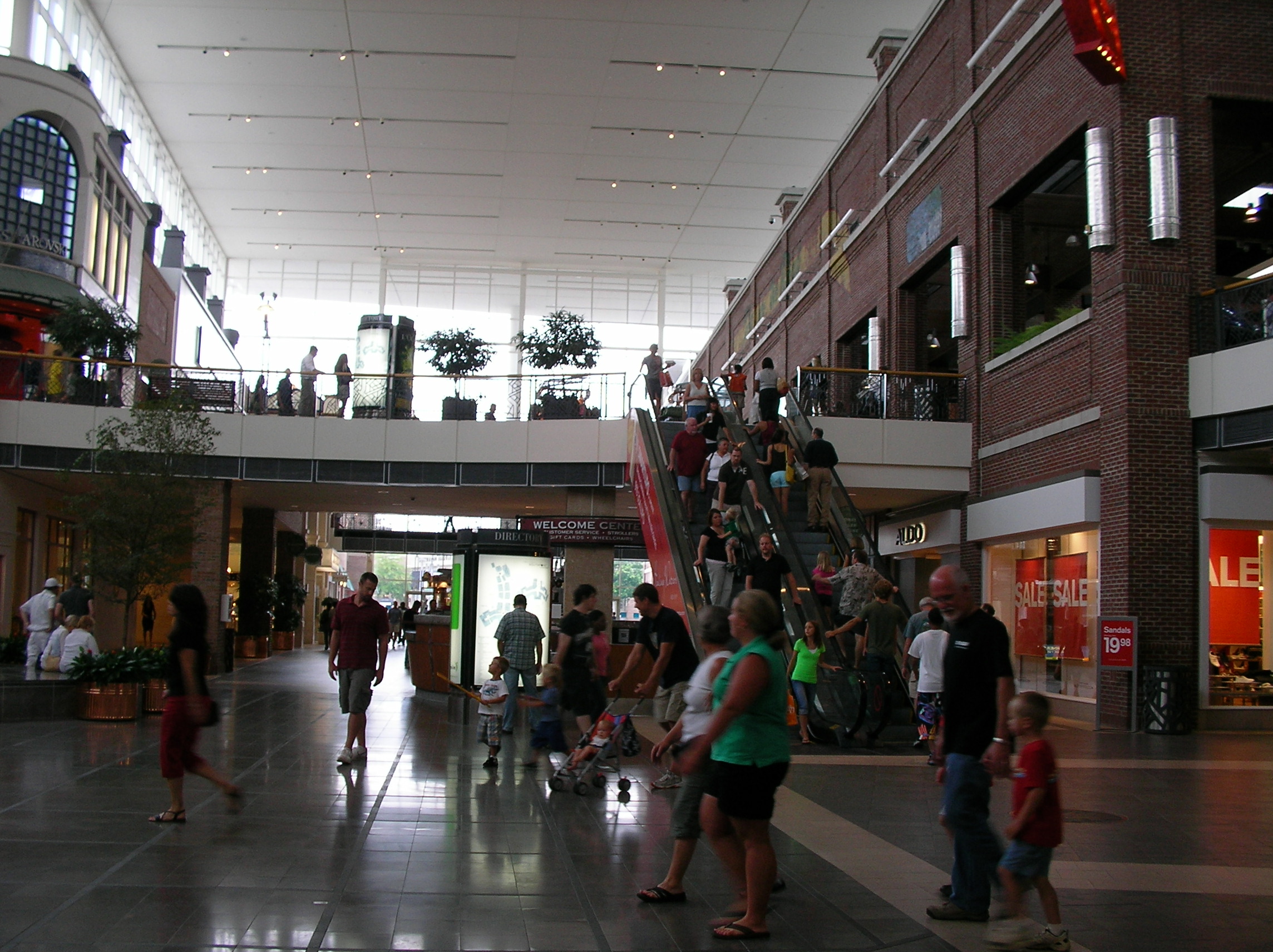 FileSouthpoint Mall01.JPG Wikimedia Commons