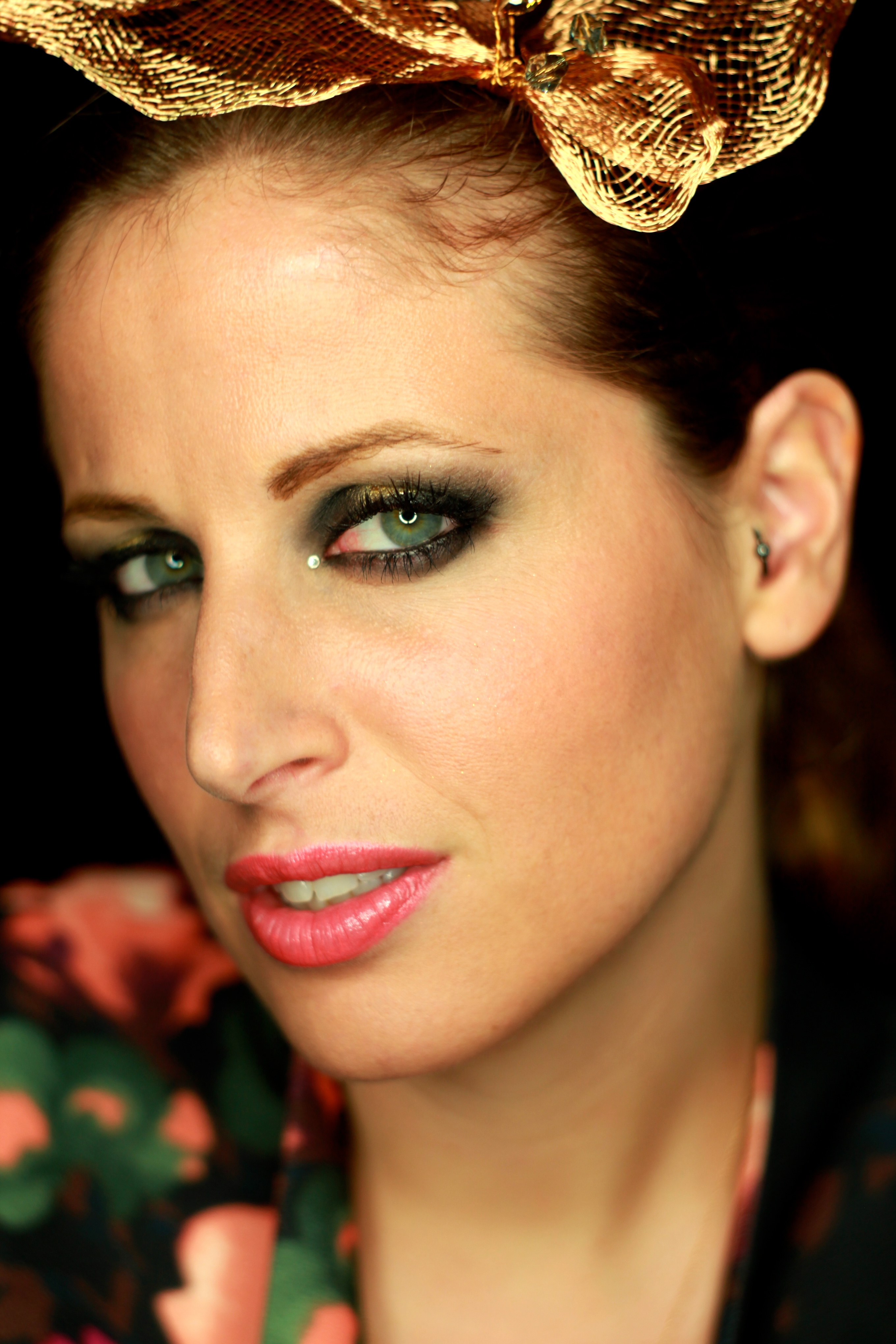 FileClioMakeUp.jpg Wikipedia