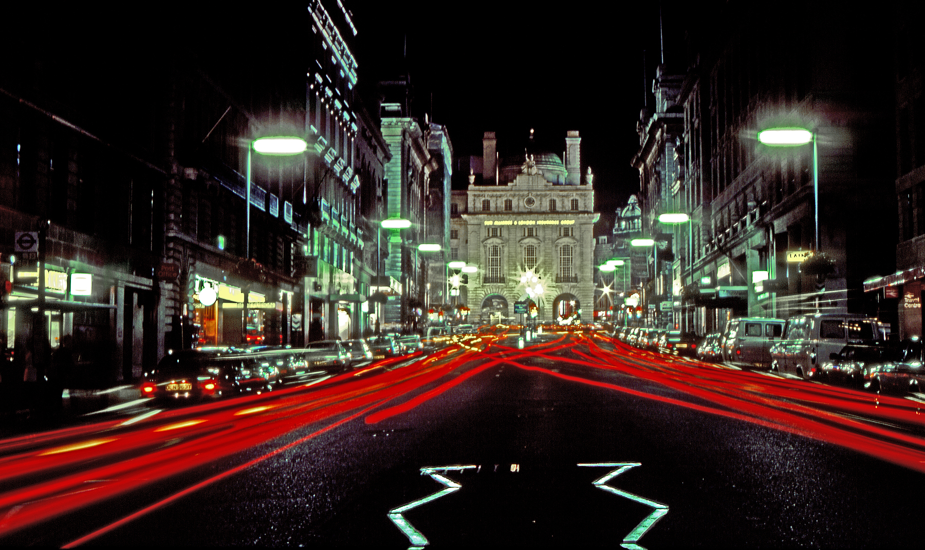 FilePicadilly CircusStreet At Night..jpg