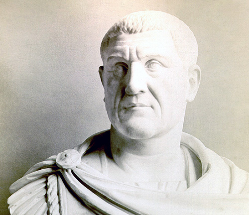 https://i2.wp.com/upload.wikimedia.org/wikipedia/commons/a/a0/Max_thrax.jpg