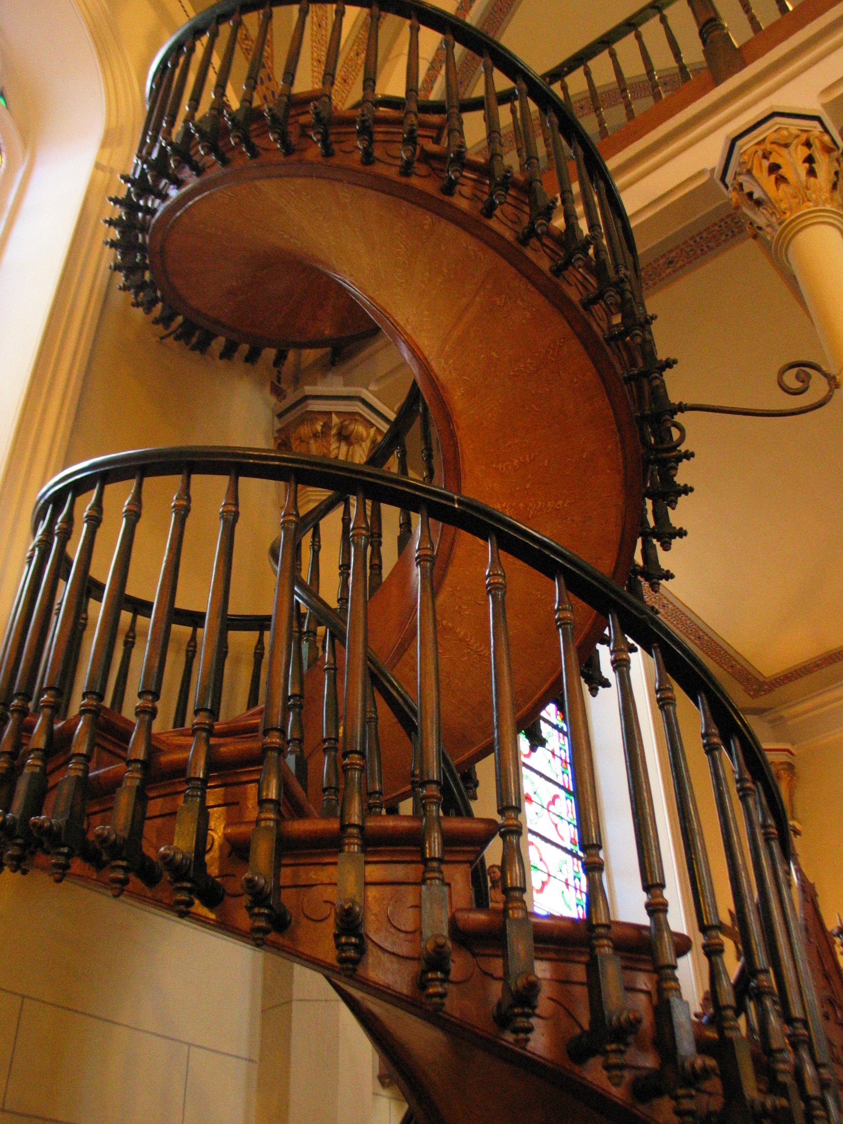Loretto Chapel in Santa Fe, New Mexico; who was the carpenter that