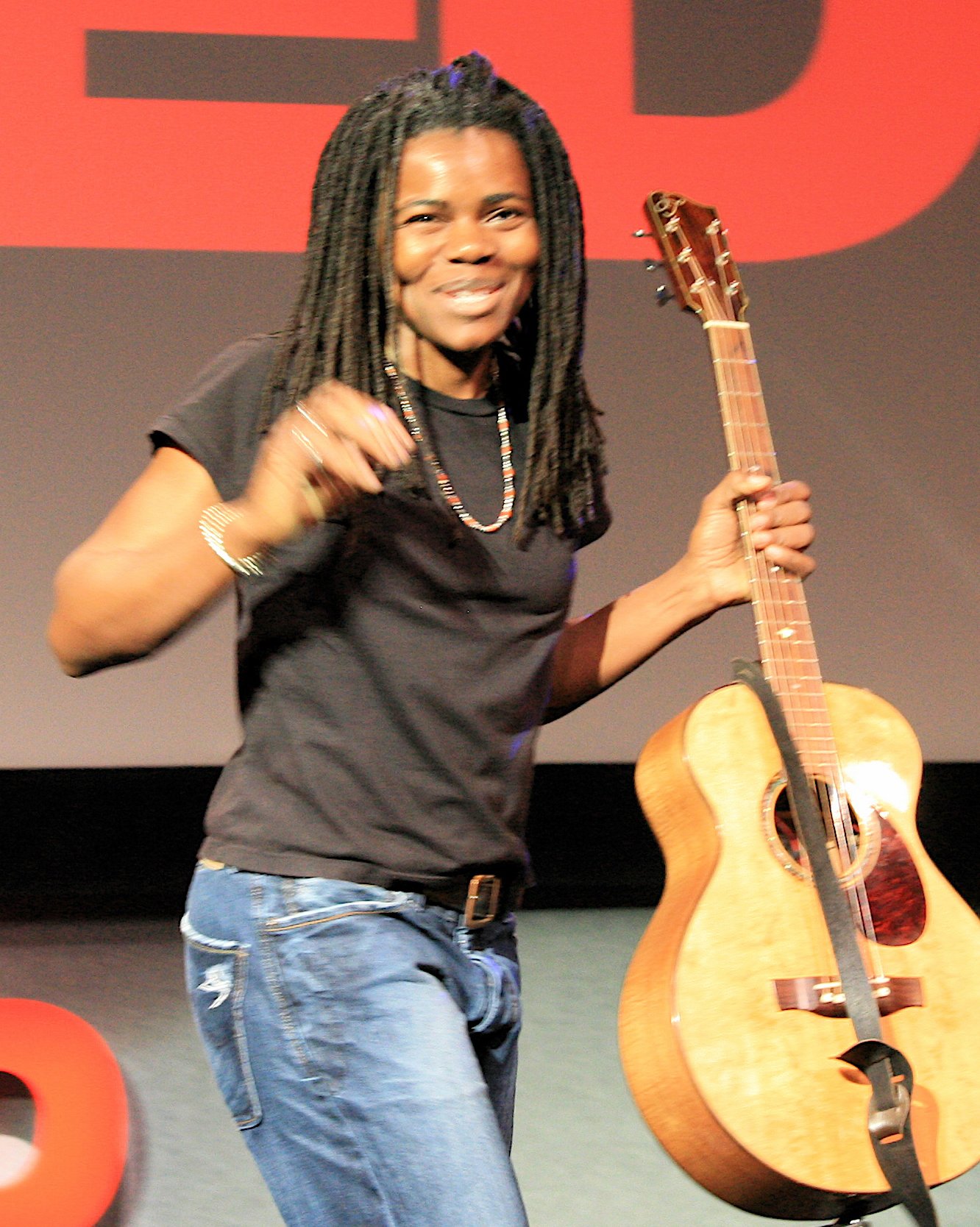 FilTracy Chapman.jpg Wikipedia