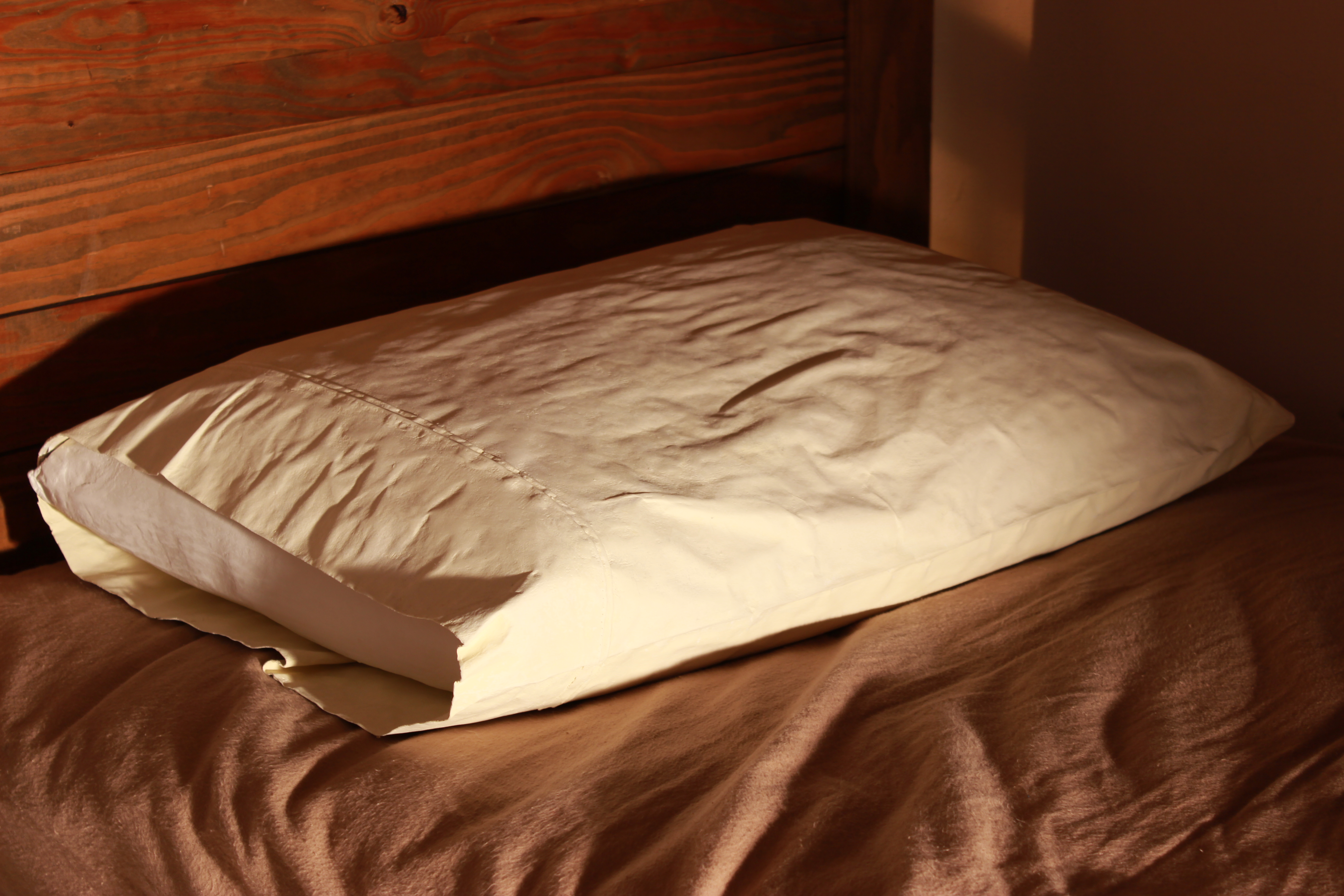 FileSoft pillow on a comfortable bed.JPG Wikimedia Commons