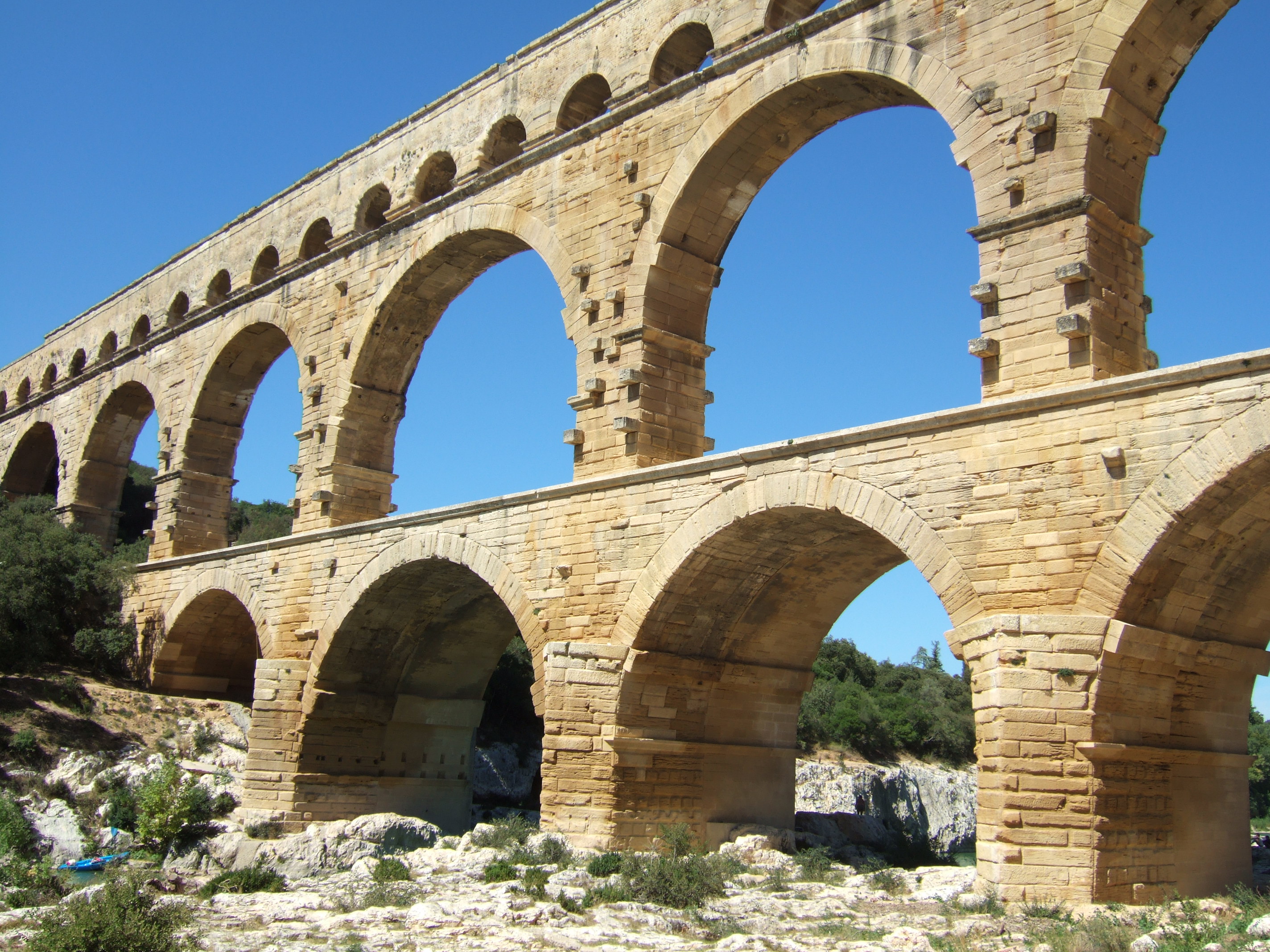 FilePont du Gard.JPG Wikimedia Commons