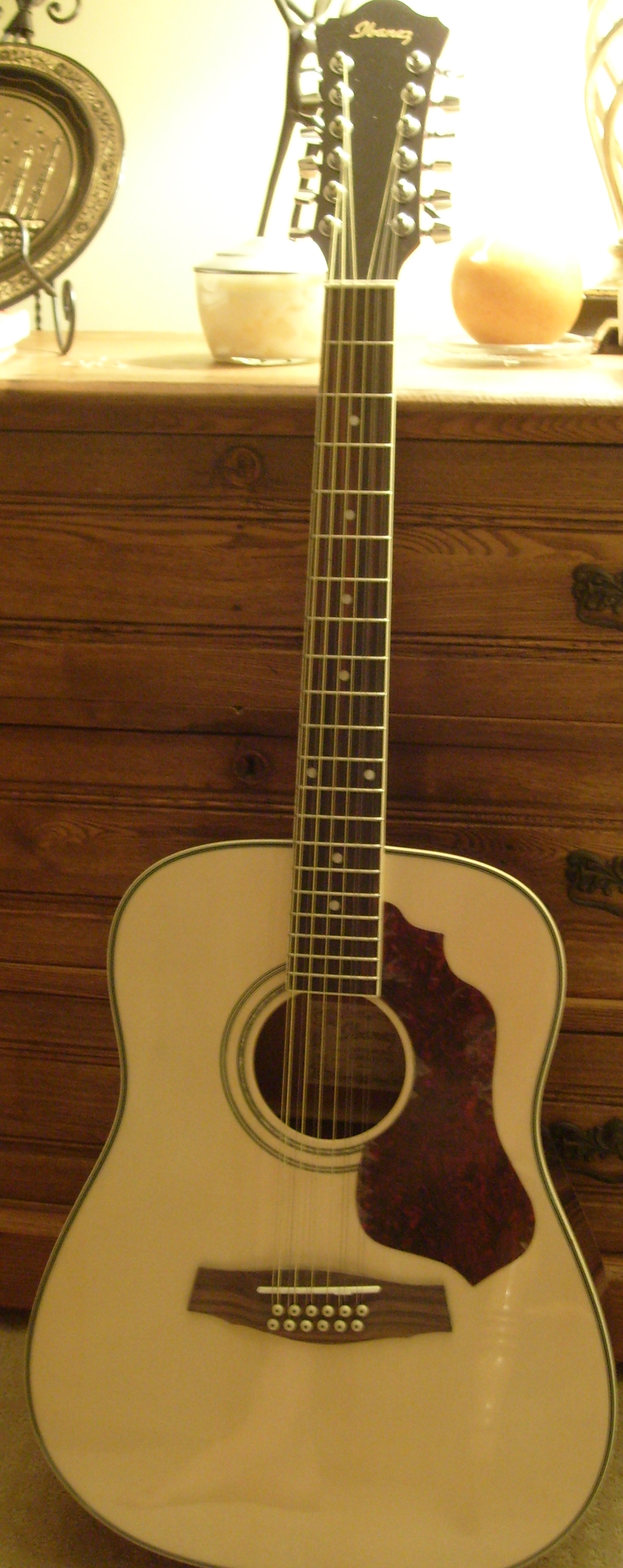 File12 String Guitar.JPG Wikimedia Commons