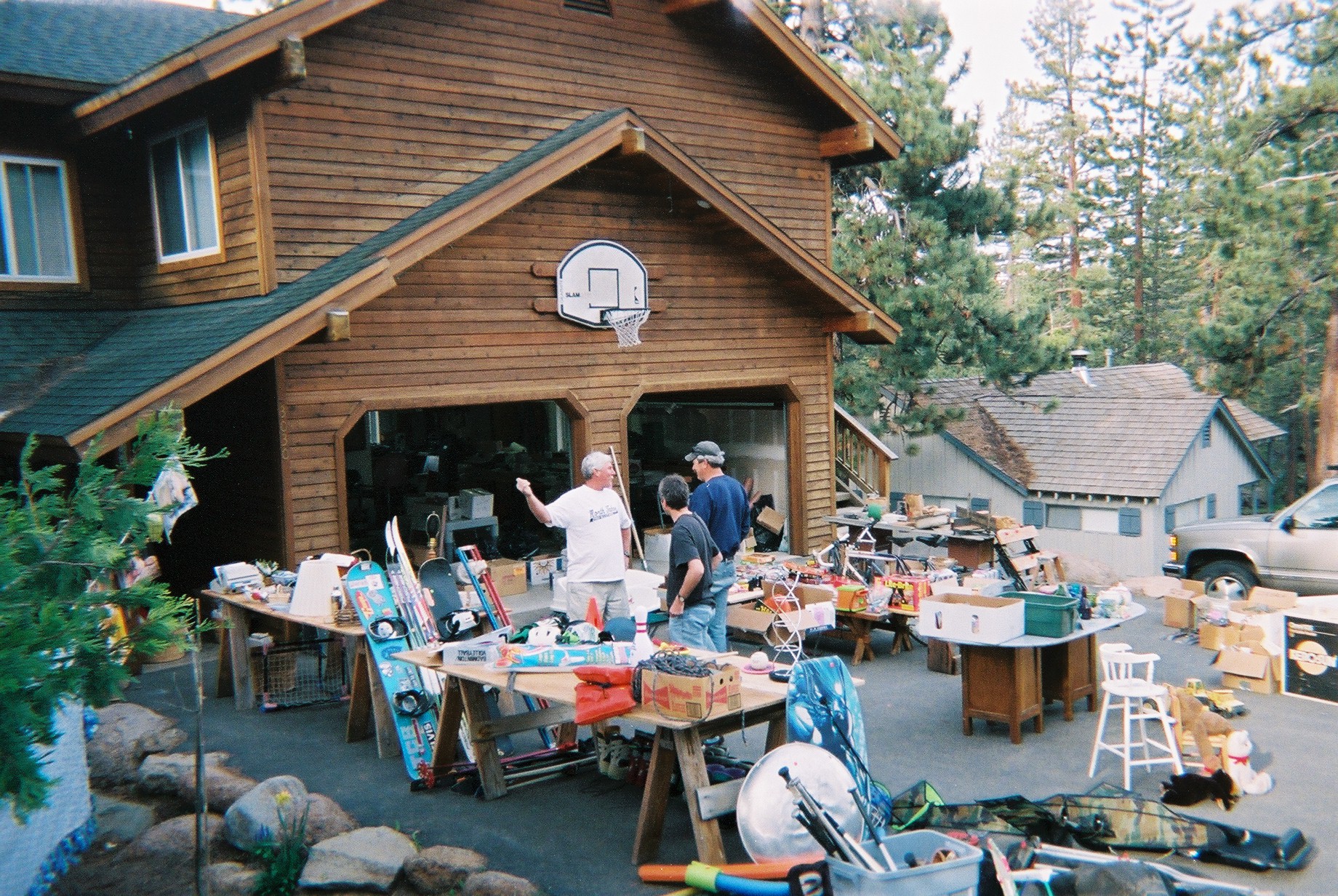 Garage Sale - Wikipedia