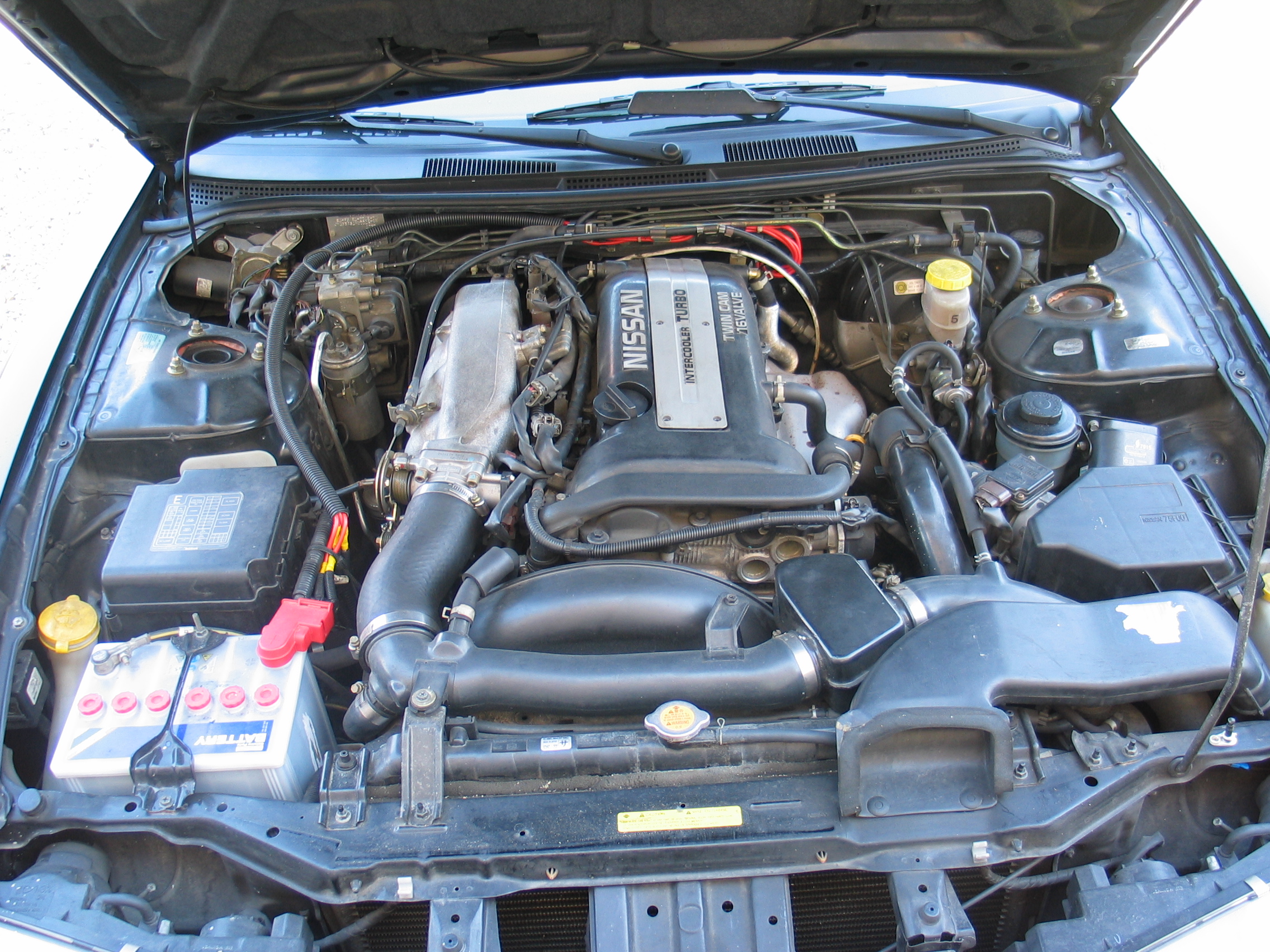 File:nissan 200Sx S14A Engine Bay Stock.jpg - Wikimedia Commons