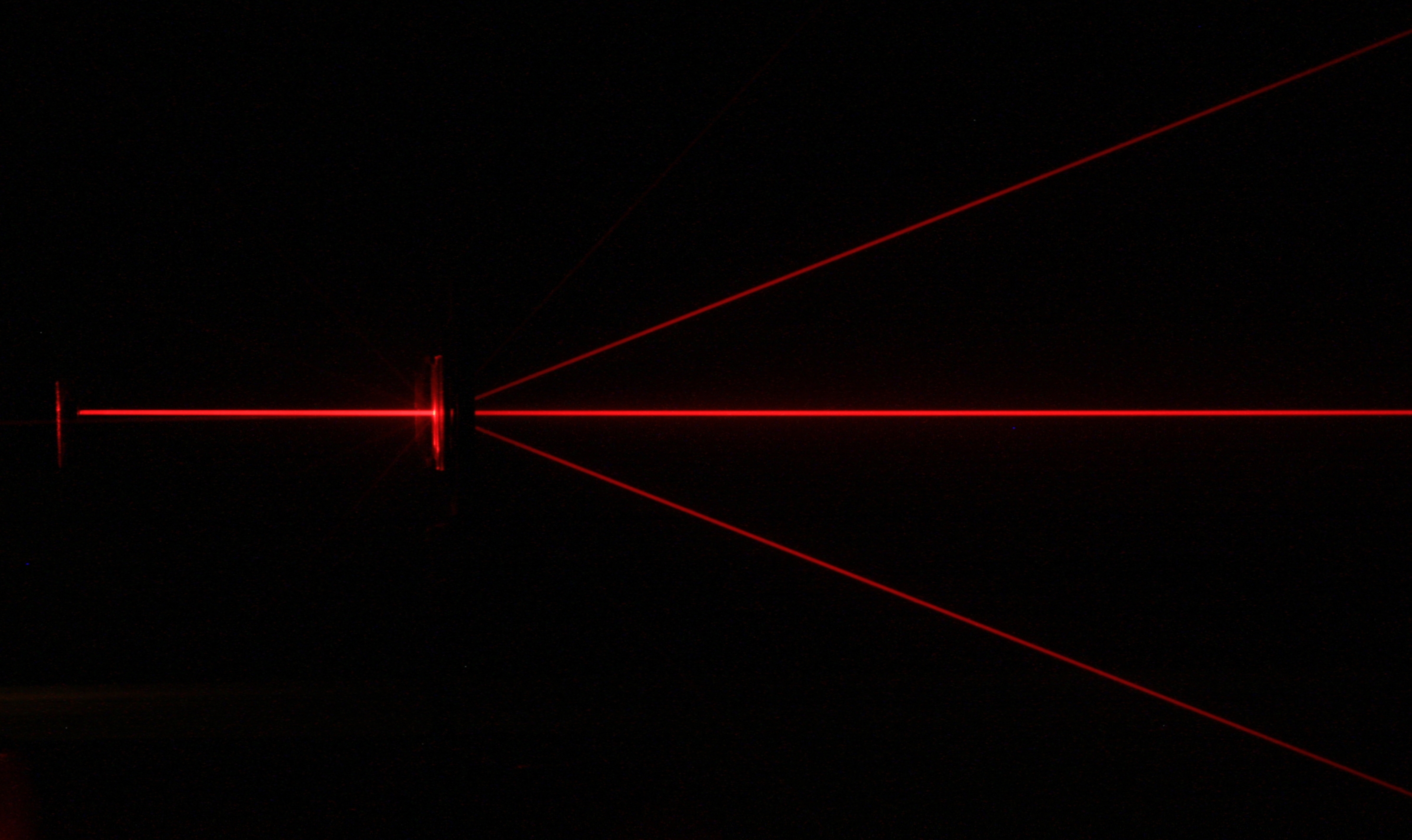 FileDiffractionred laserdiffraction grating PNr°0126.jpg Wikimedia