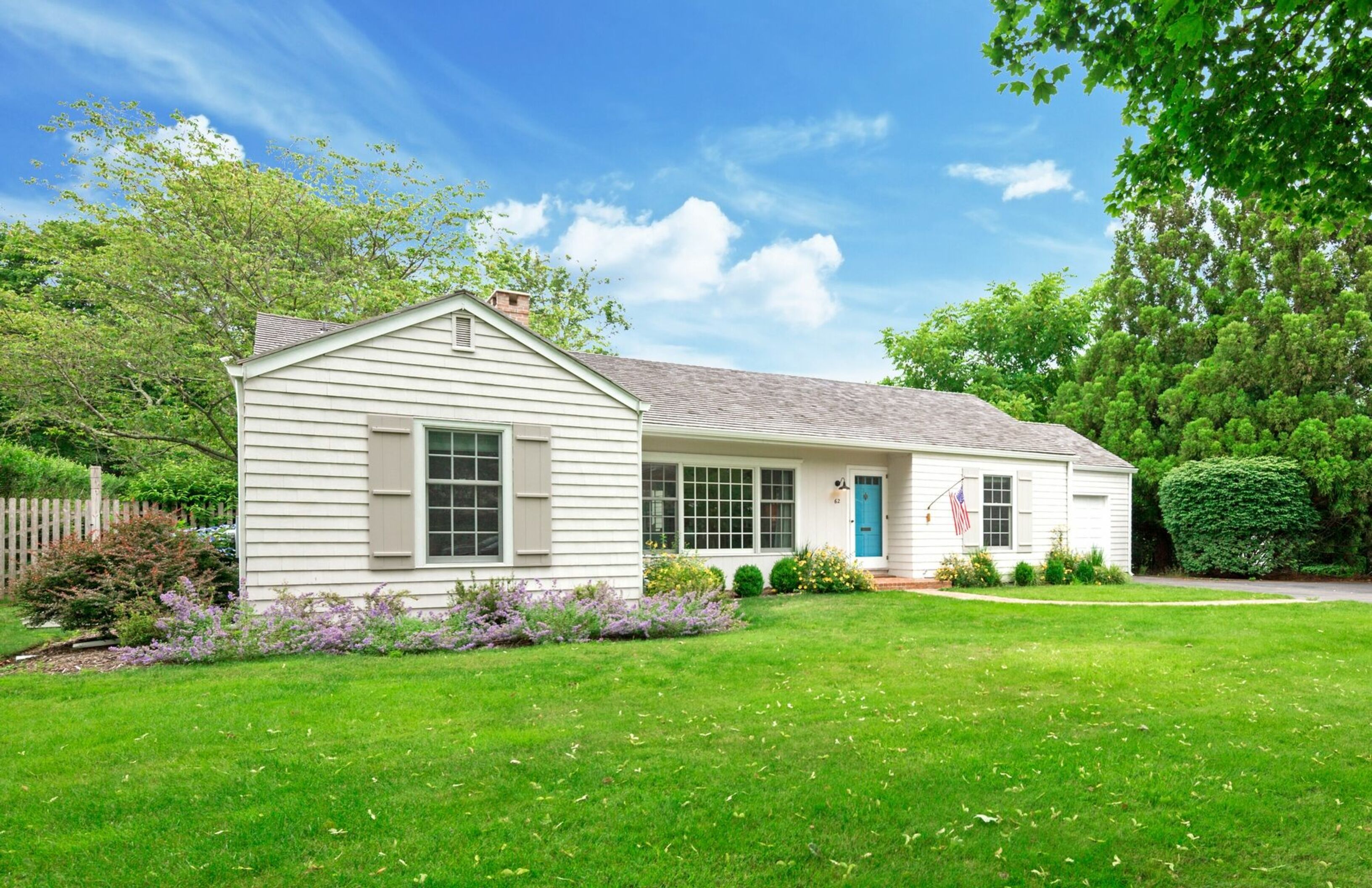 62 Davids Ln in East Hampton Out East