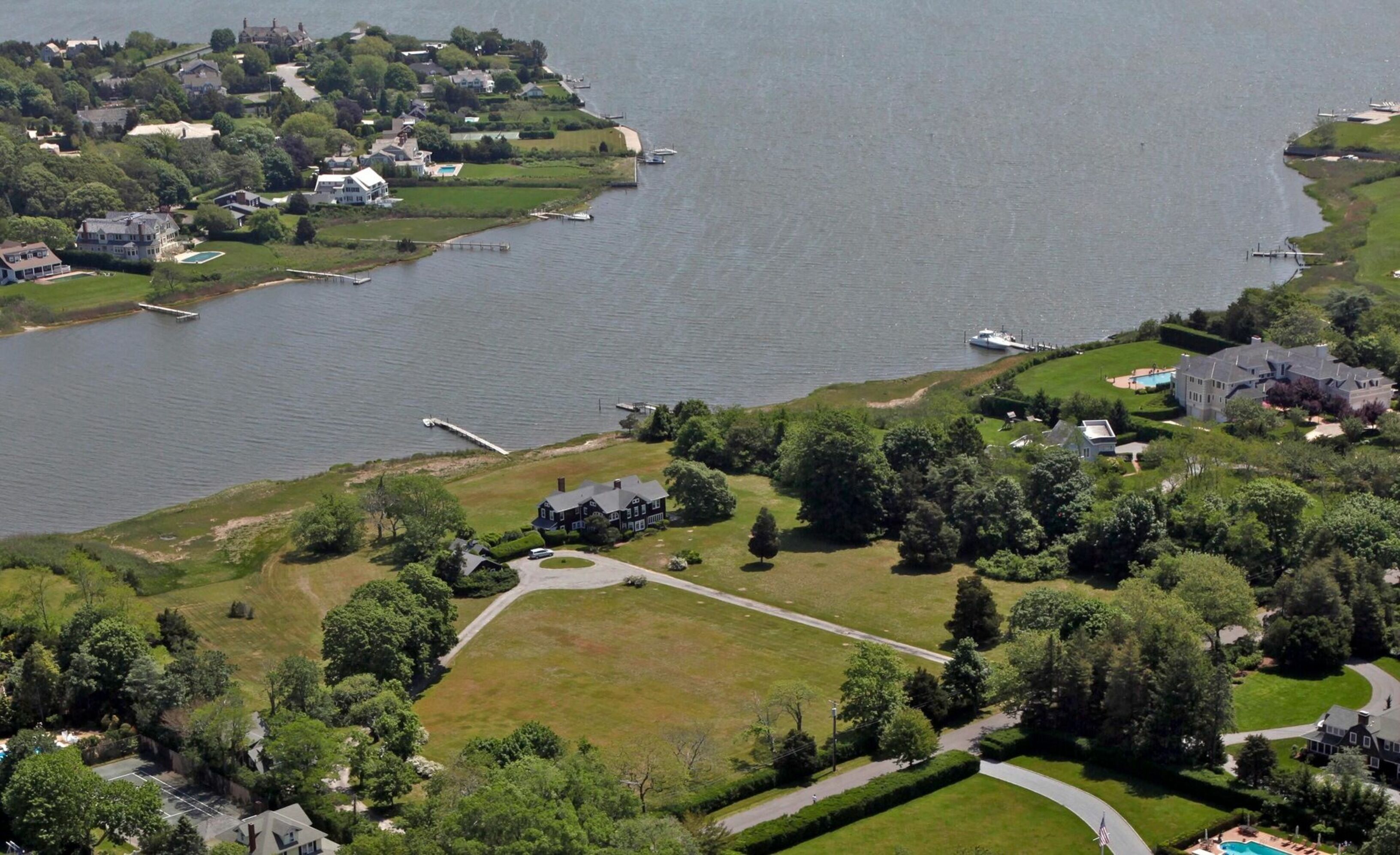 32 Seafield Ln in Westhampton Beach Out East