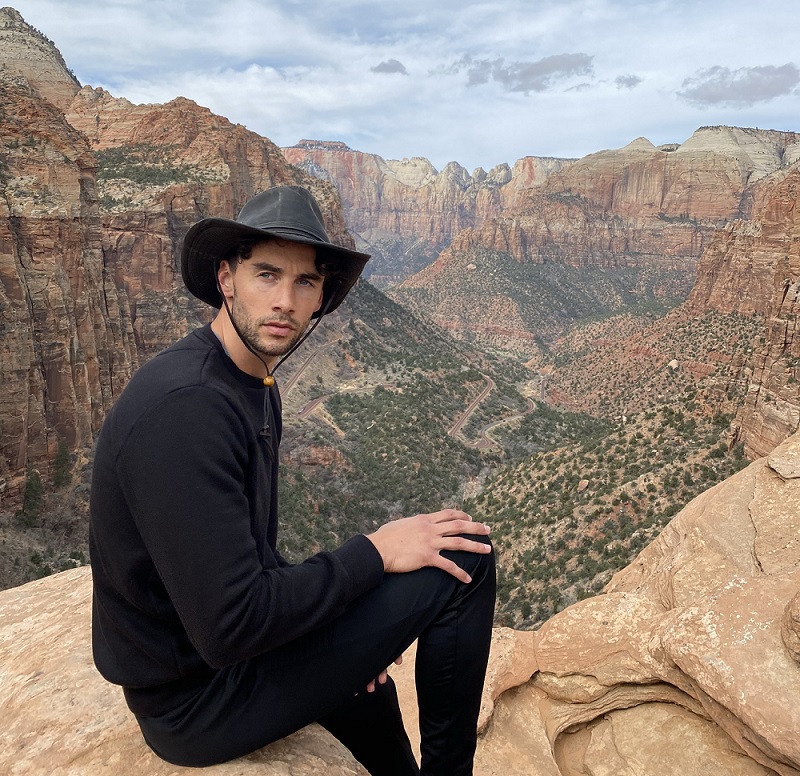 6 Mens Travel Hats for Every Climate