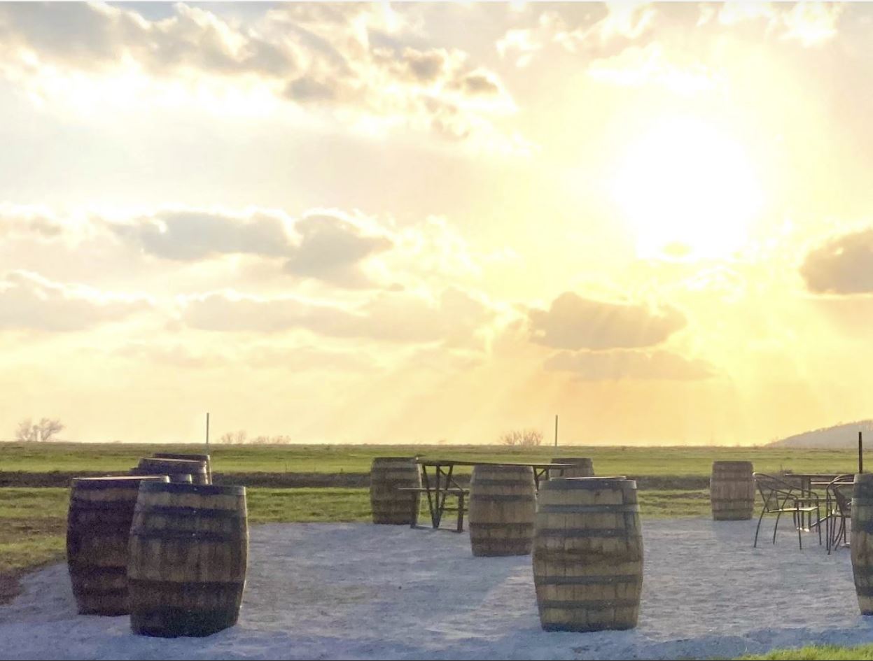 Wineries that Serve Wine Tastings Kansas City Wine Road