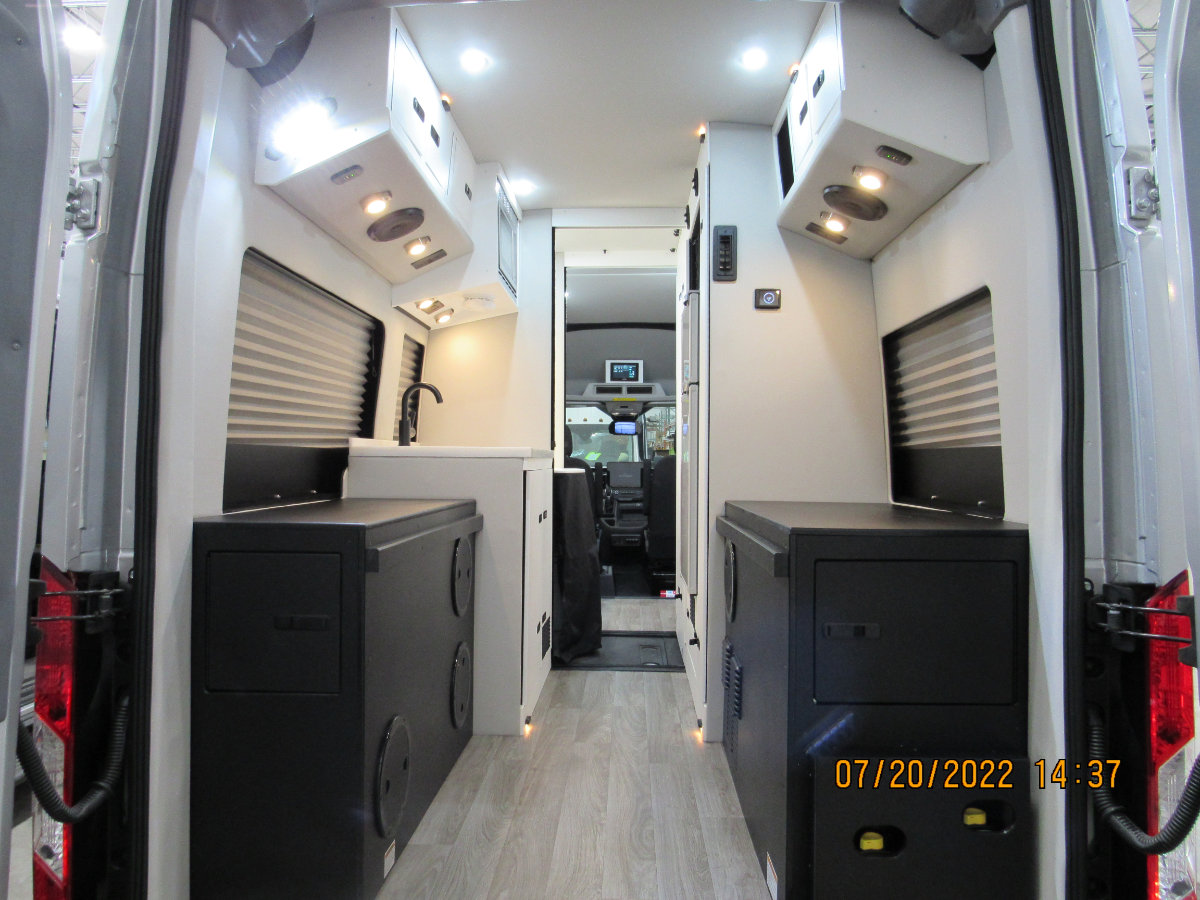 Embassy Class B RV Dolphin SL Photos