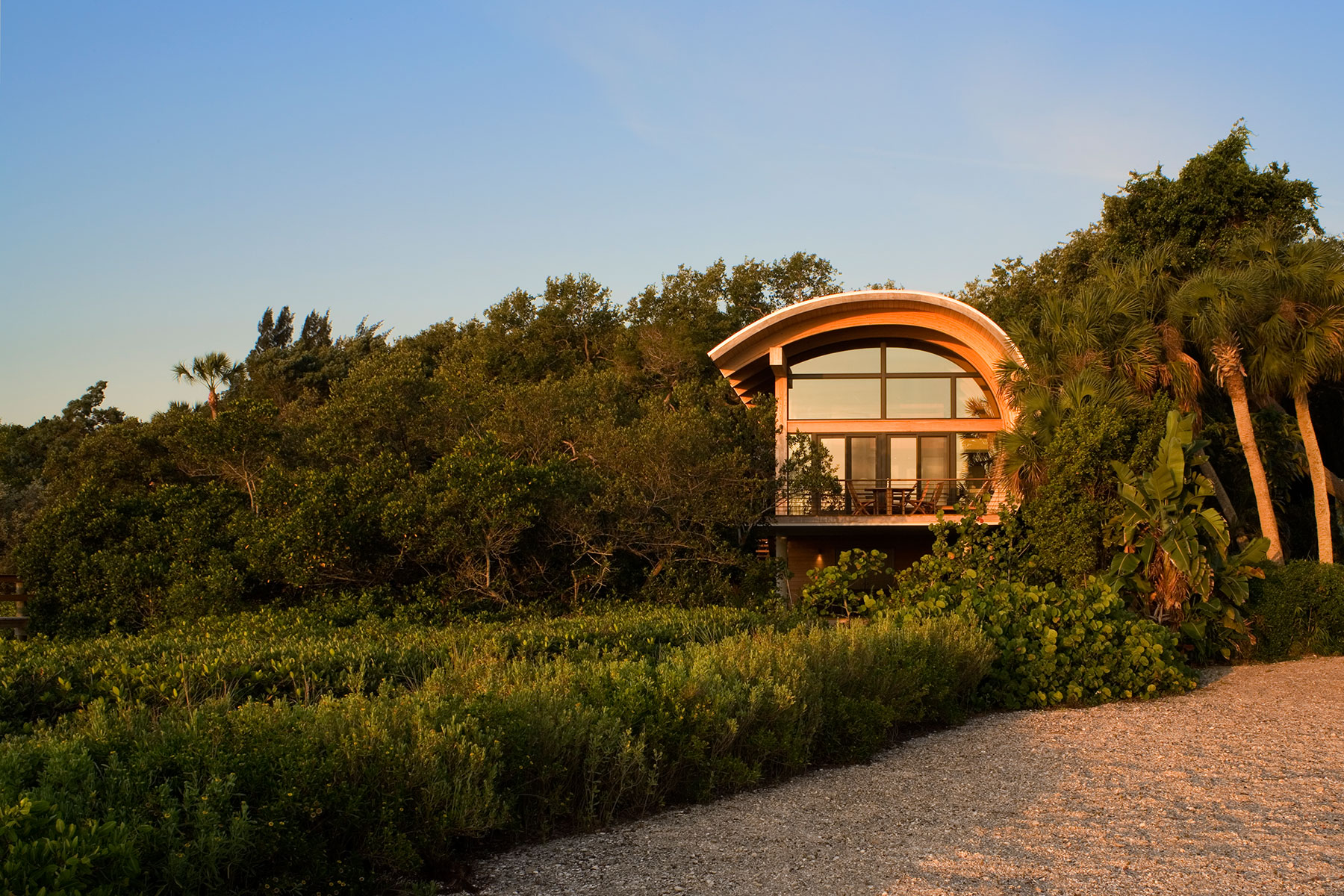 CASEY KEY GUEST HOUSE Sweet Sparkman Architecture & Interiors