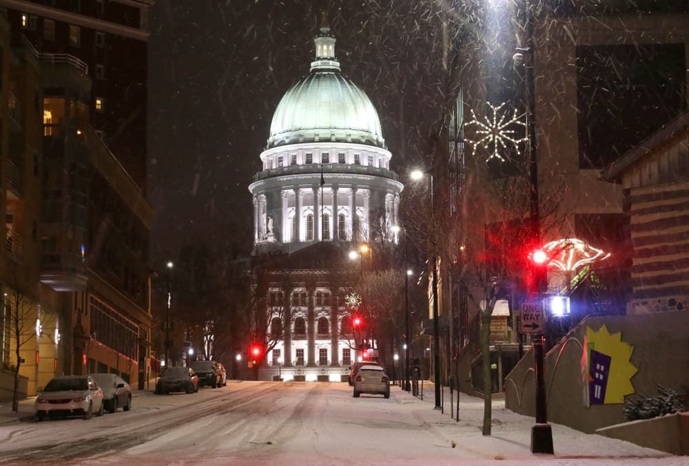 Snowfall in Green Bay, Wisconsin When To Expect It, And When It Ends