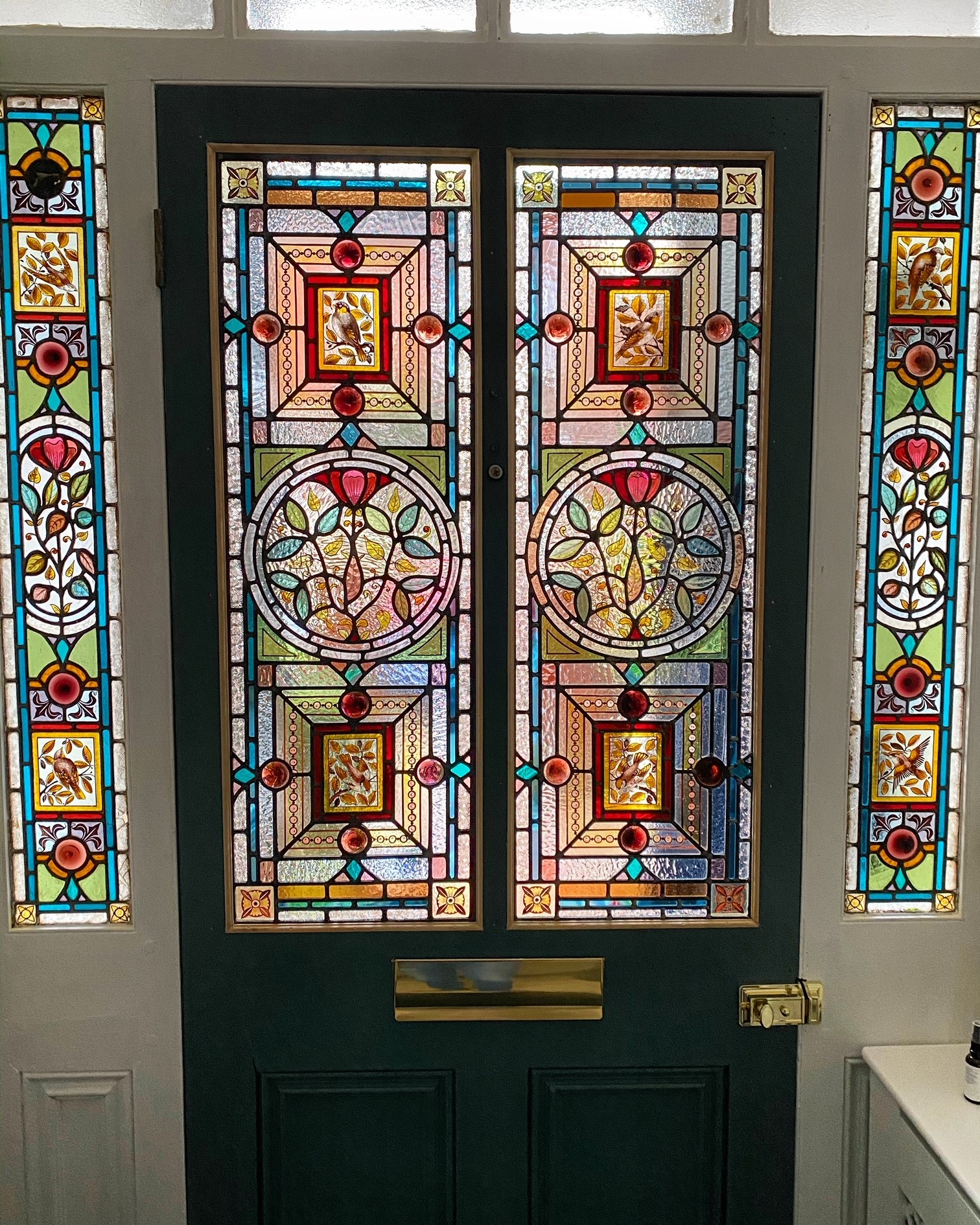 Repairing Stained Glass Windows For House In PortsmouthManor House
