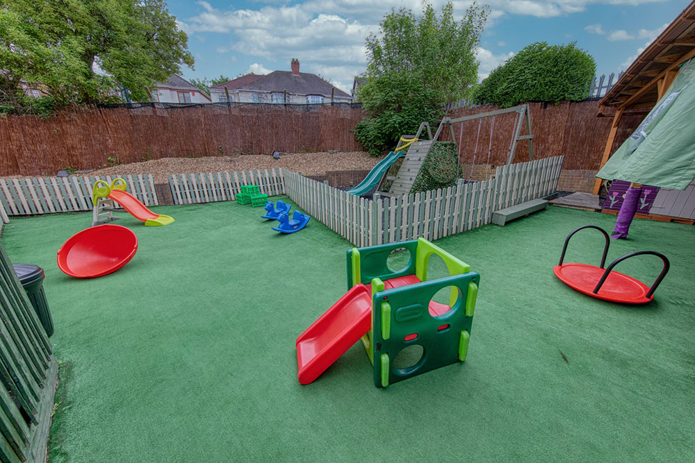 Contact Learning Journeys Daycare 30 hours free childcare Kates Hill