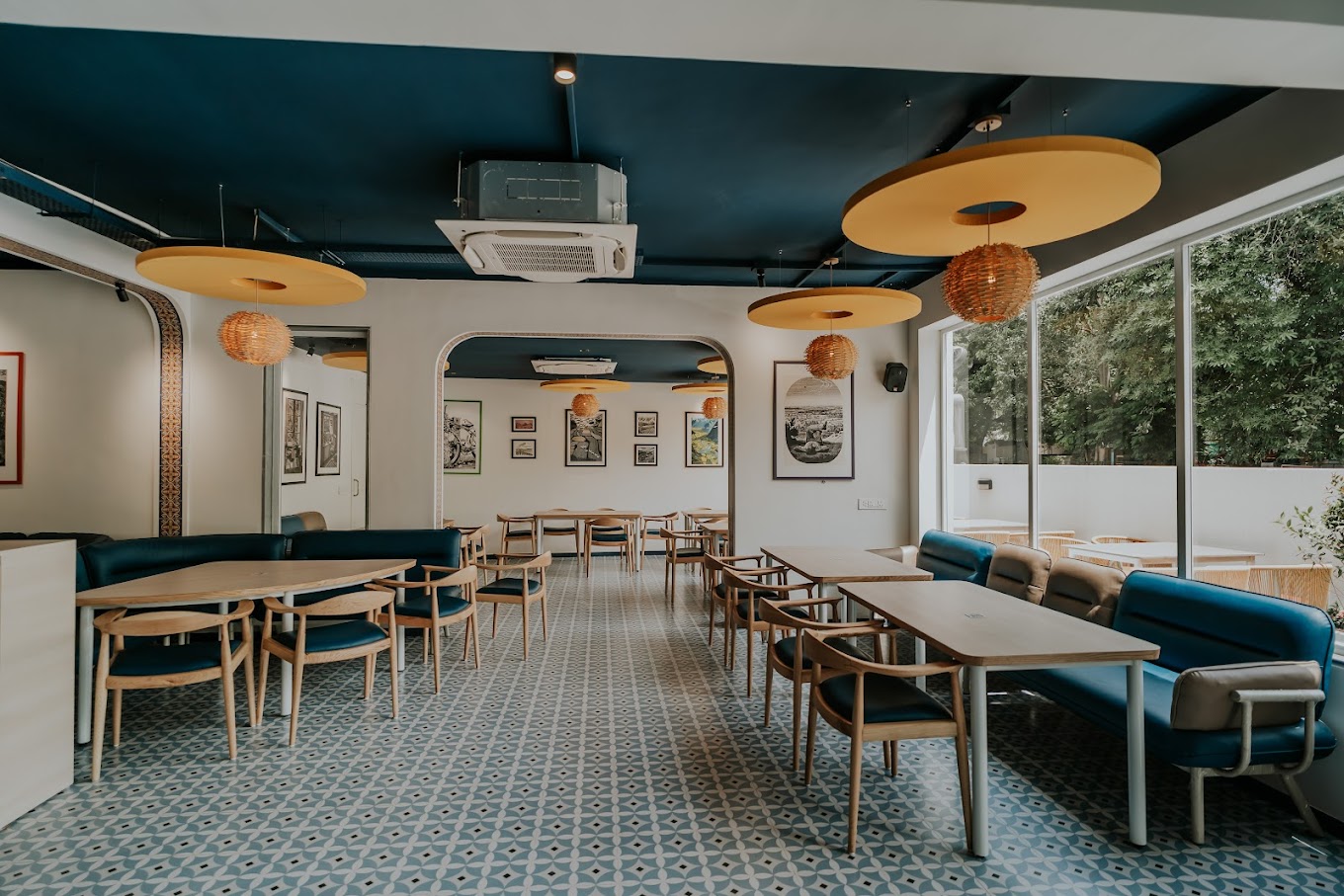 Best Cafes in Ahmedabad Top 6 Picks