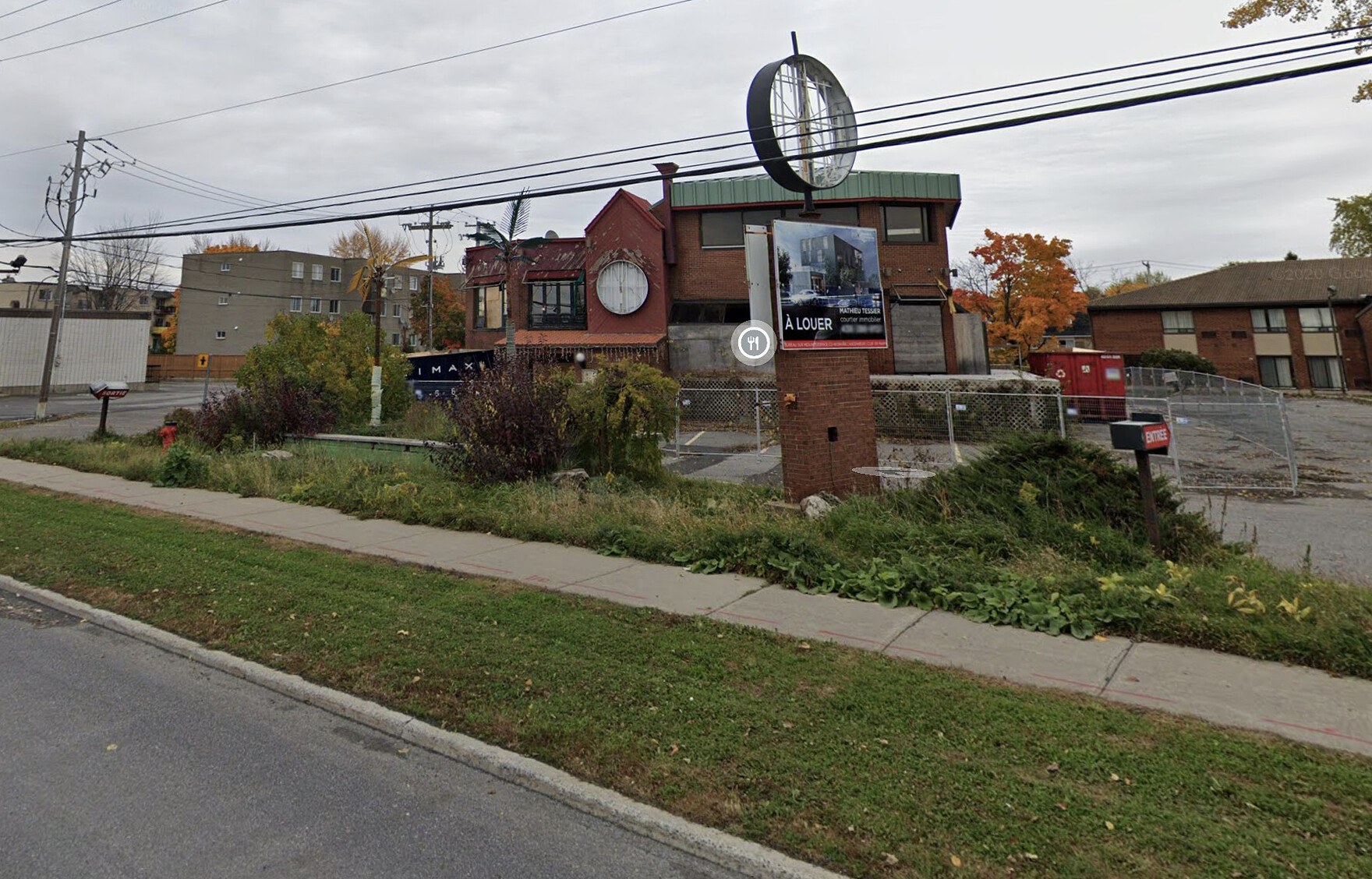 7845, Boulevard Taschereau 4 étages Projets en planification
