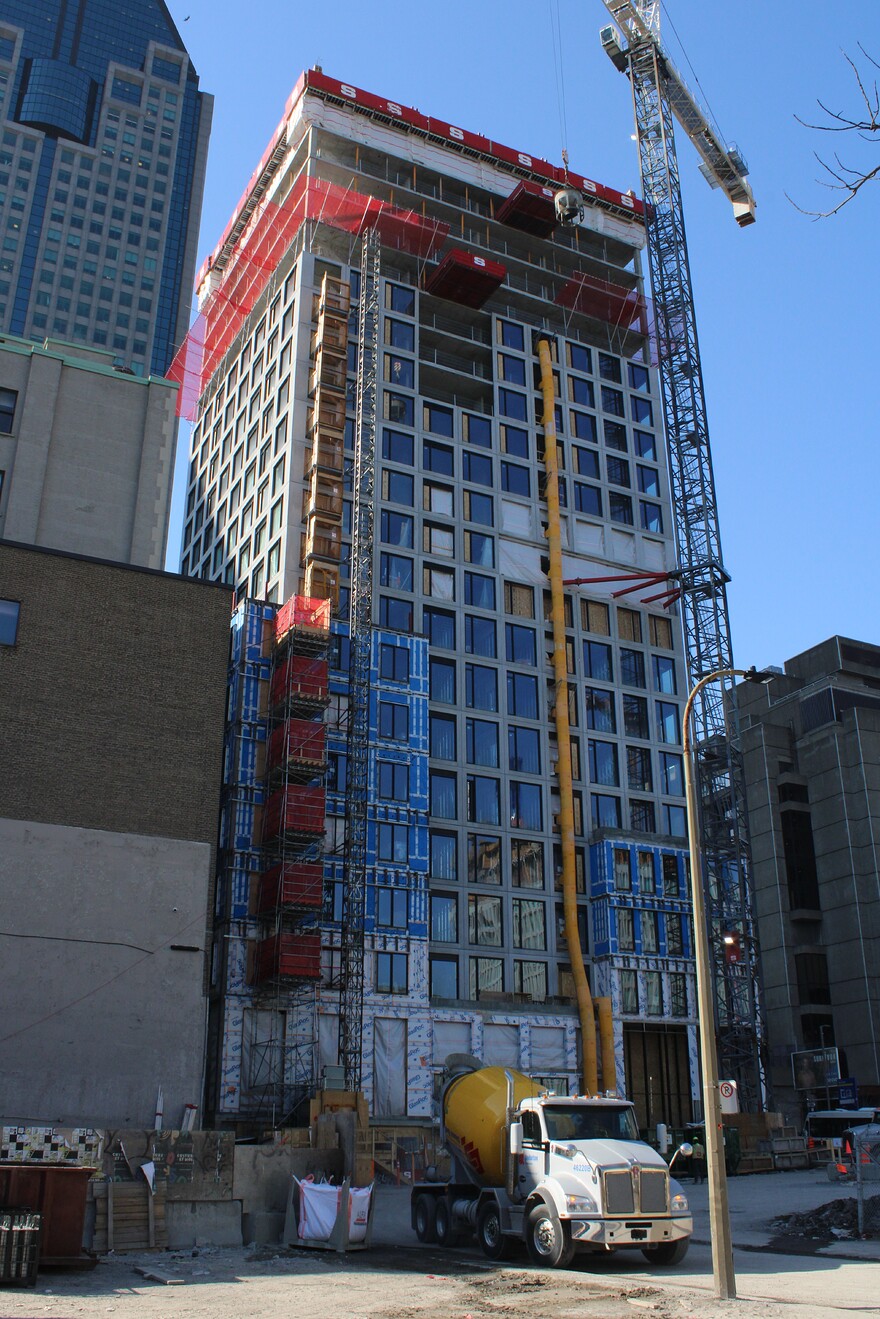 980 SaintAntoine Ouest 26 étages 259 par delbertgrady Projets en construction Agora