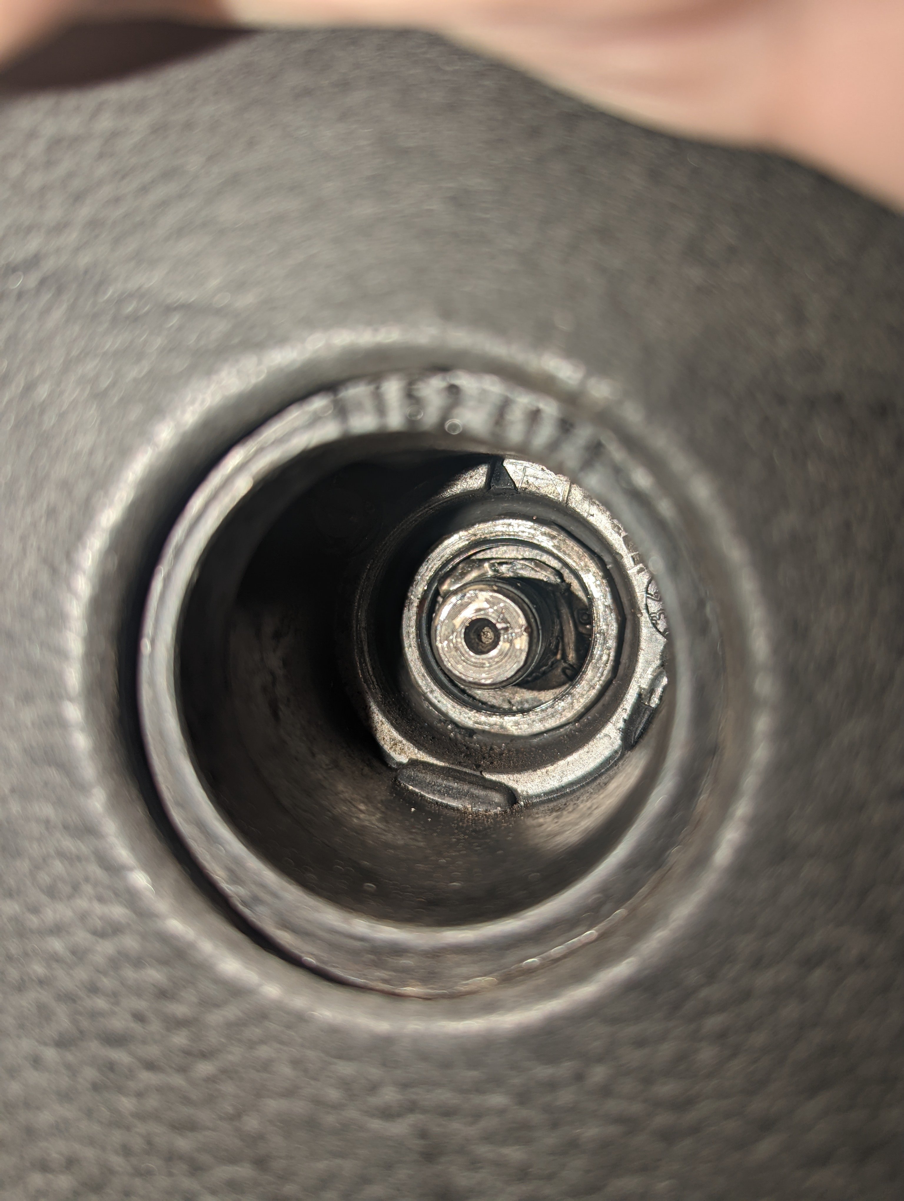 Any ideas on how to remove e24 steering wheel jammed on 02 ﻿ BMW 2002