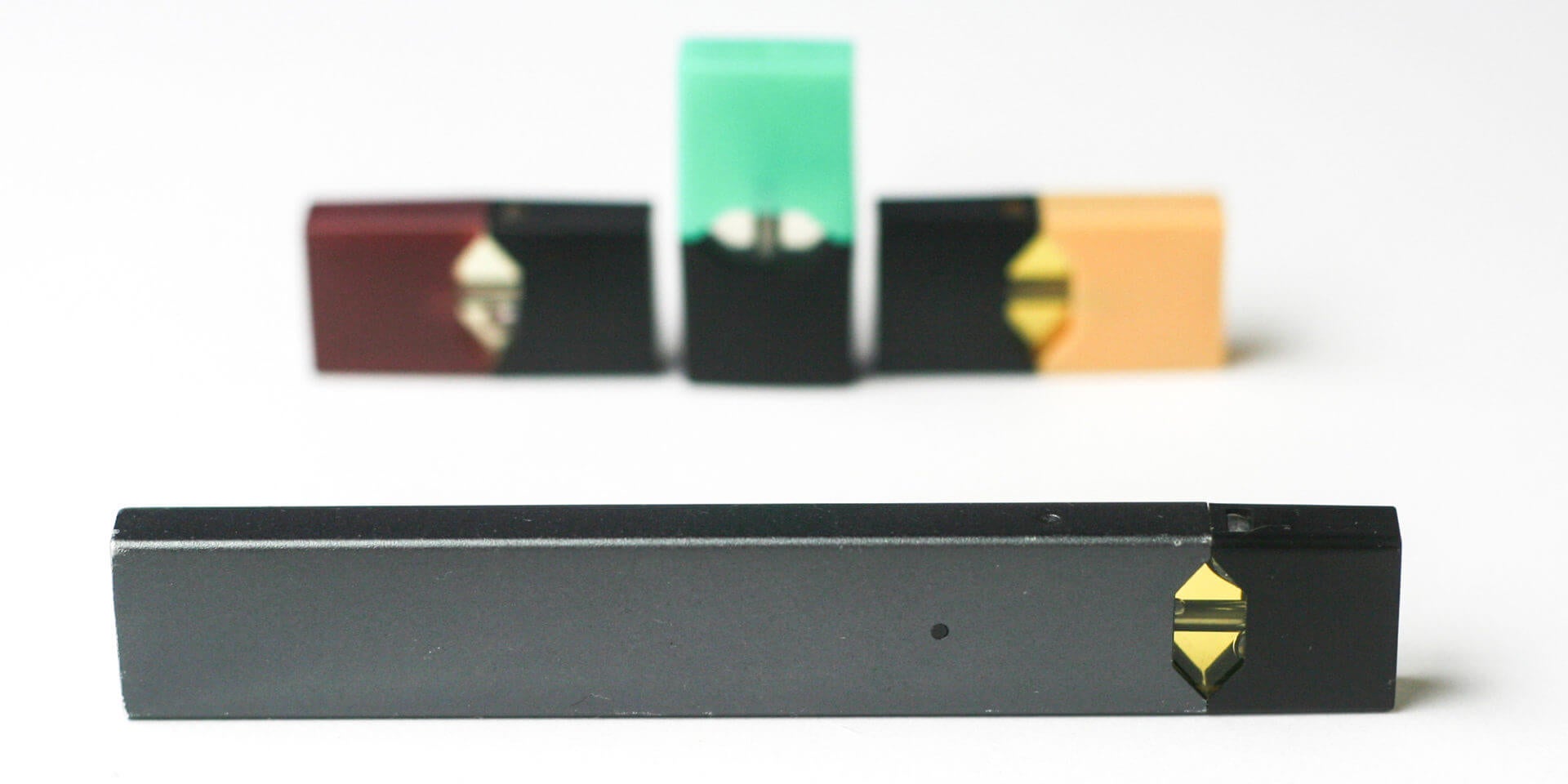 Juul Starter Kit How To Get Started Juuling With This Intro Package