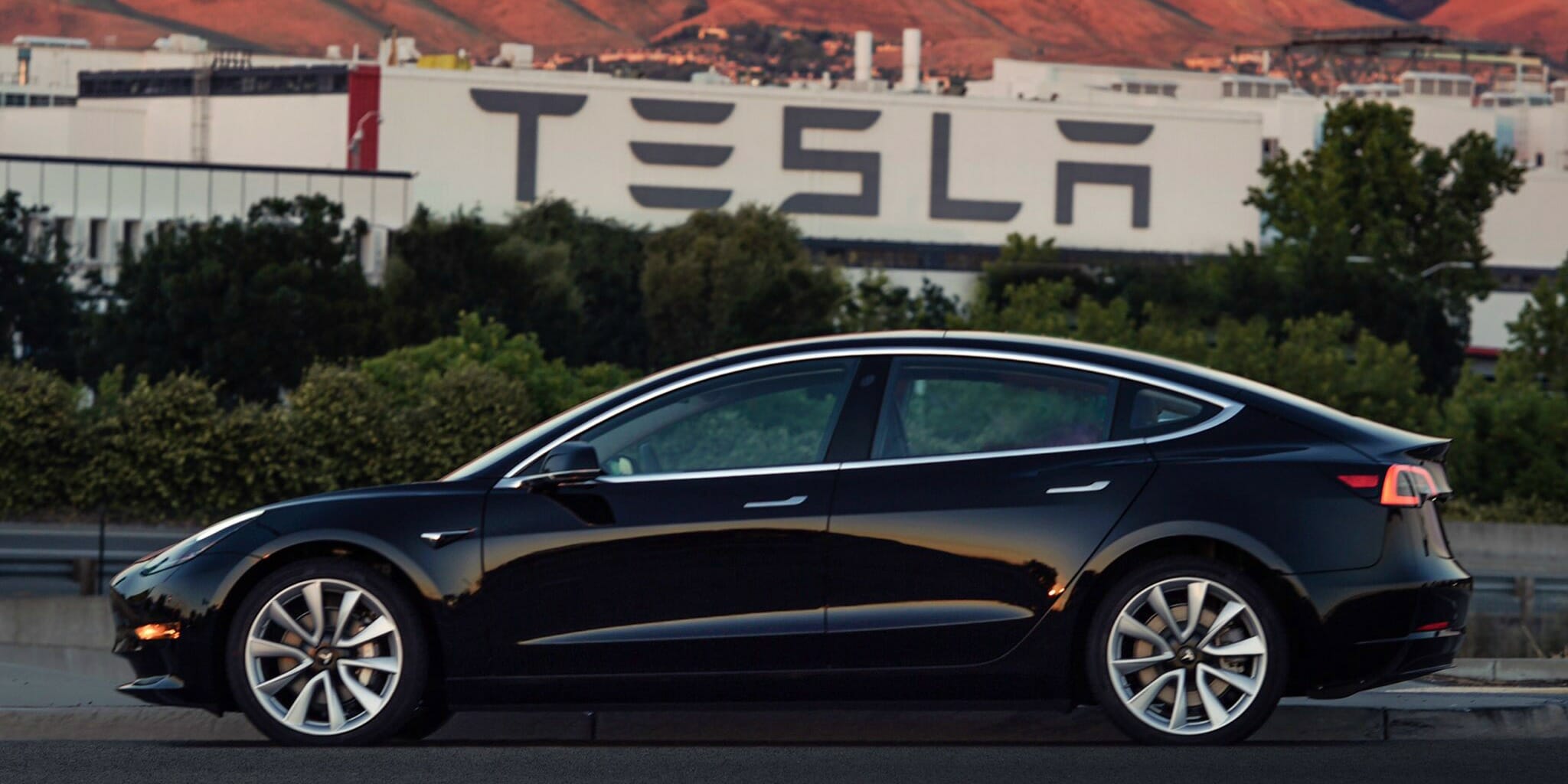 Tesla Rolls Out New 'Chill' Acceleration Mode For A Smoother Drive