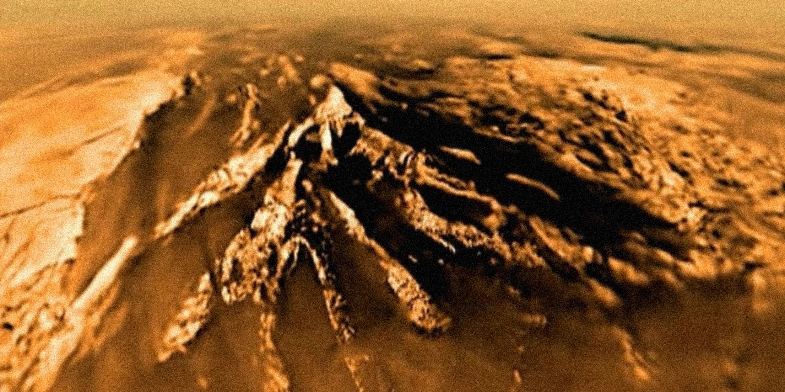 NASA Releases DecadeOld Video of Space Probe Landing On Saturn's Moon