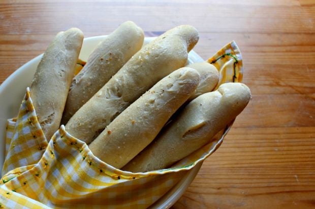 How to make your own DIY Red Lobster biscuits and Olive Garden