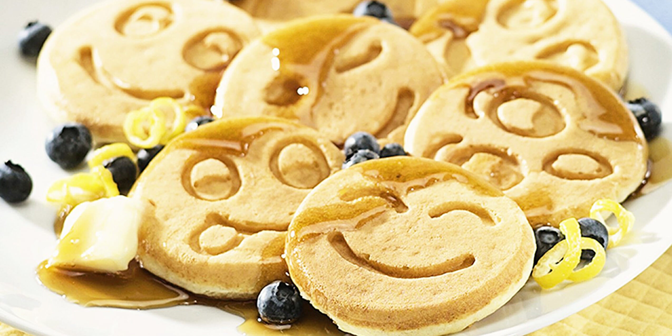 This emoji pancake pan makes all breakfasts happy AF