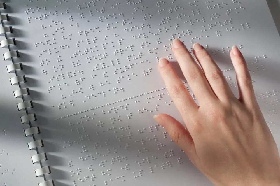 Instituições de ensino públicas e privadas terão de fornecer diplomas