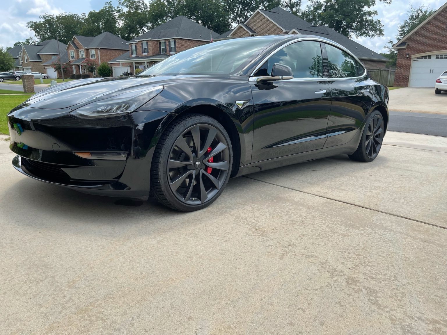 2020 / Model 3 / Long Range AWD Performance / Solid Black 8a8b3