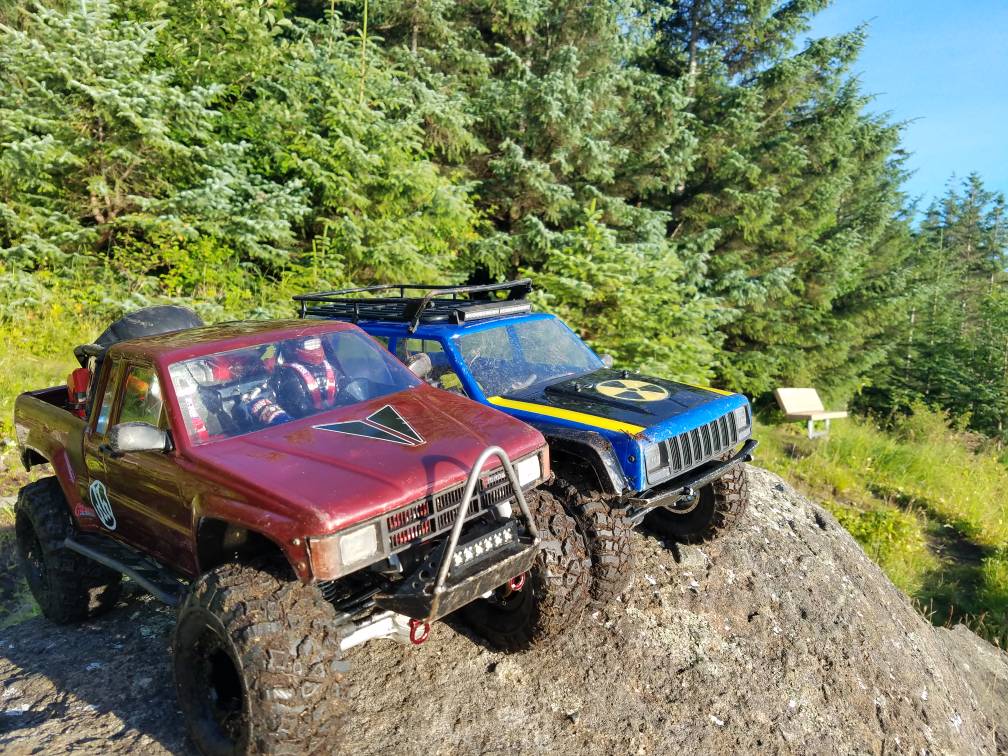 Toyota hilux sr5 mounting options RCCrawler