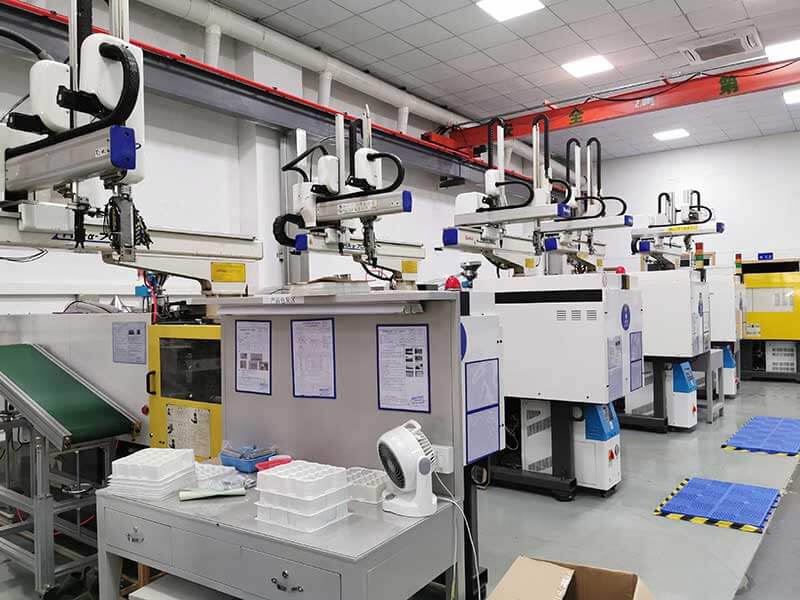 plastic injection molding companies Injection molding service Upmold