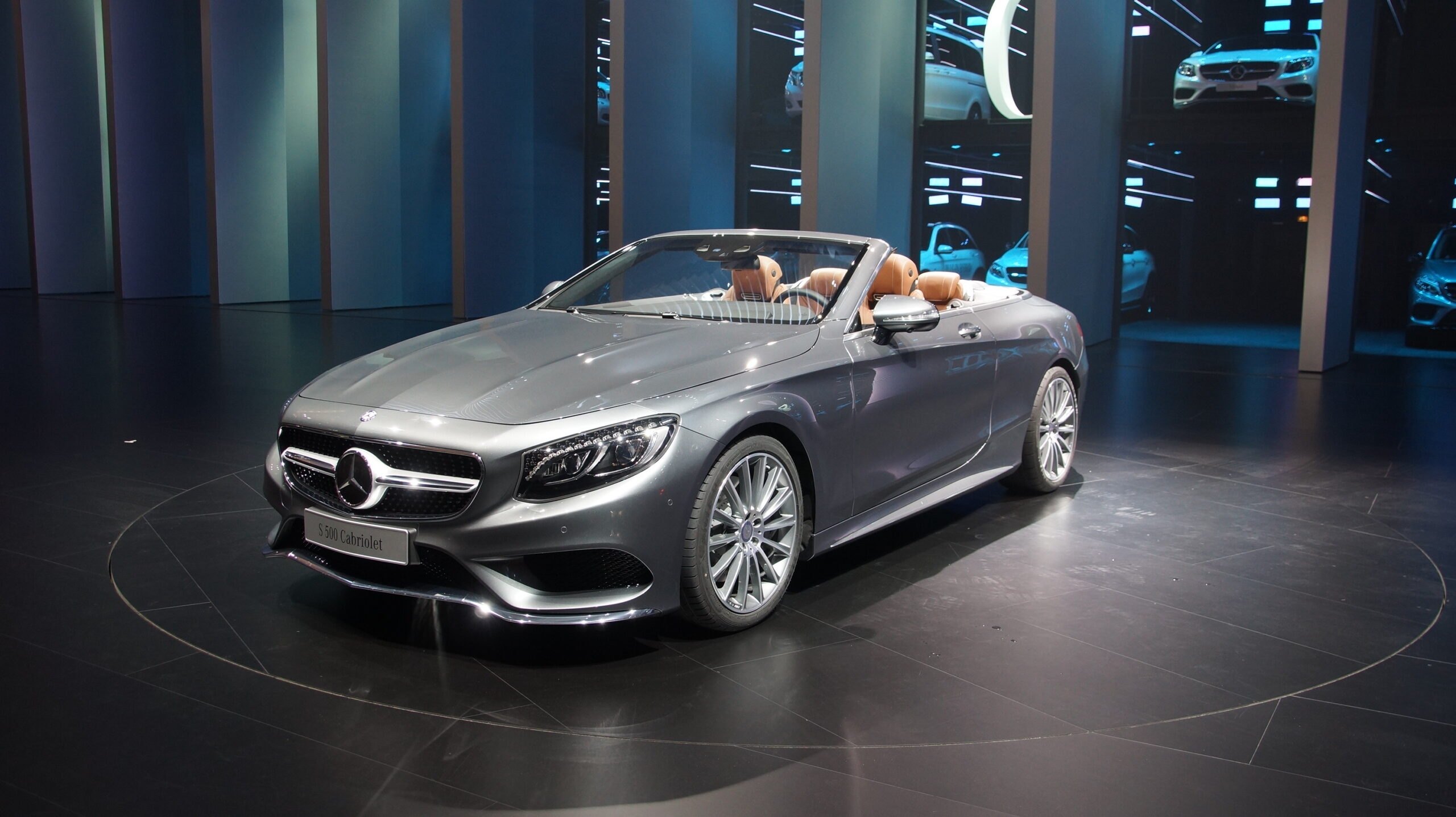 How to Choose the Best Luxury Car Lease Terms