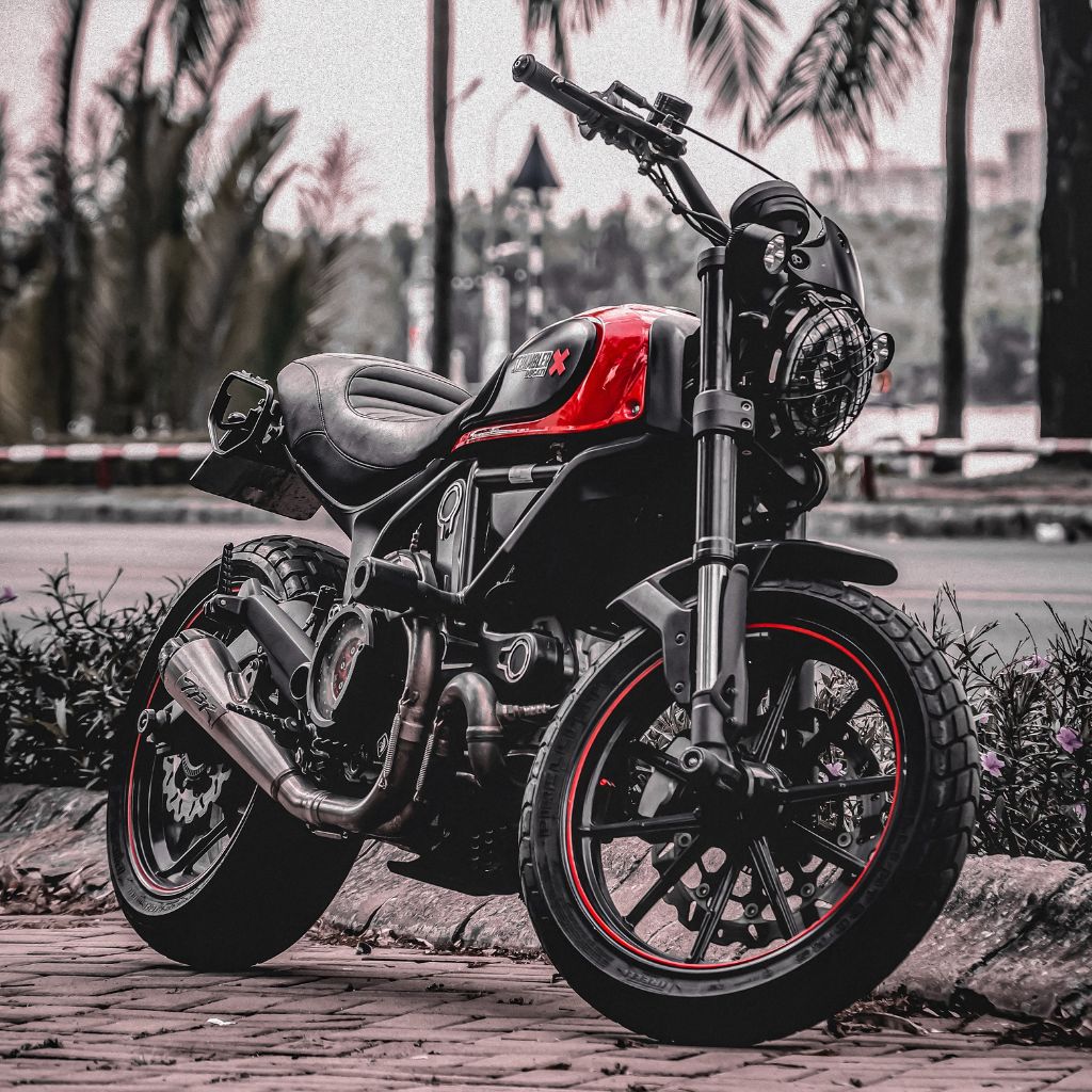 What Are the Top Luxury Motorcycle Brands for Custom Bikes