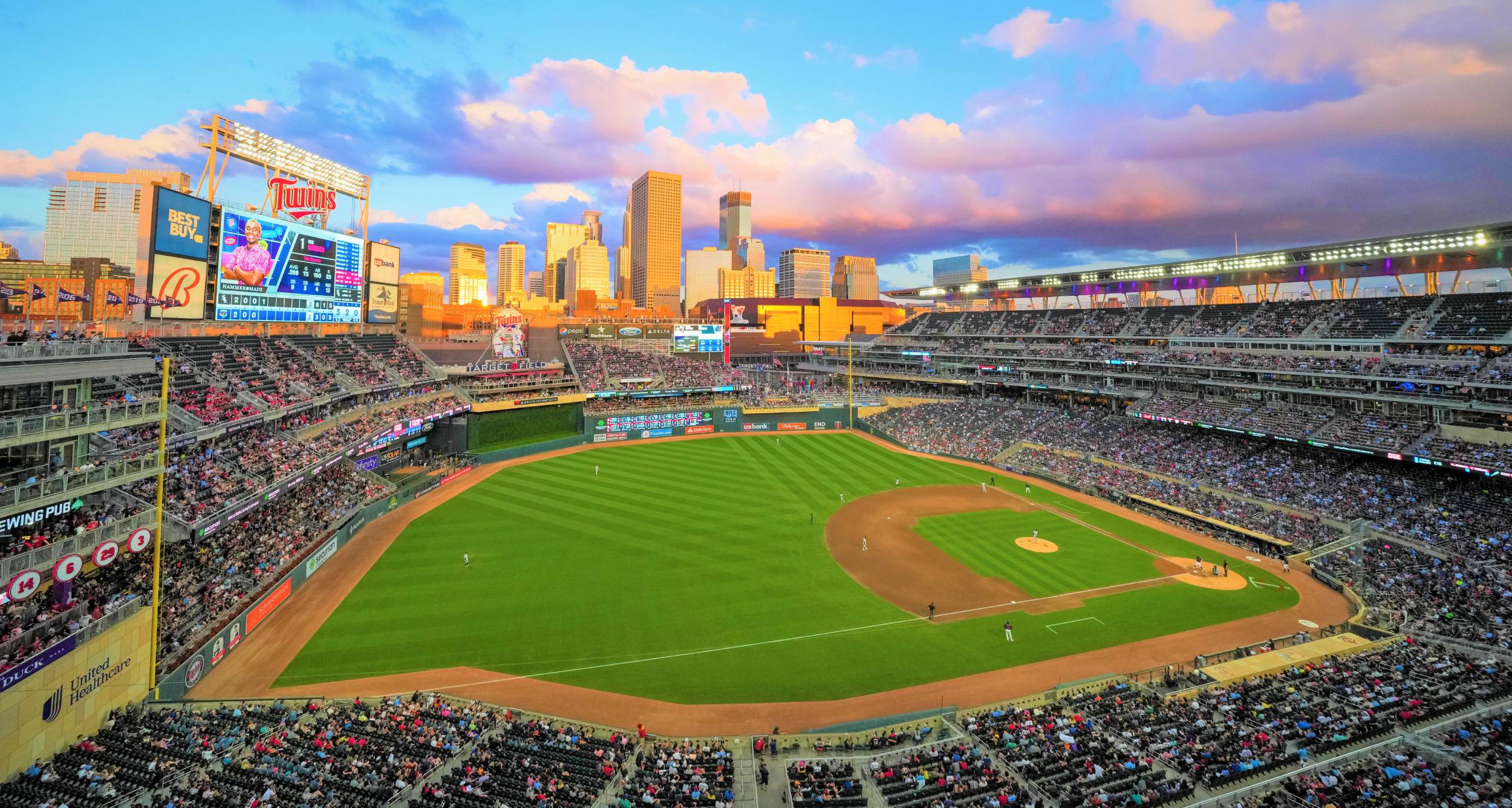 Budweiser Roof Deck Target Field Minneapolis Mn