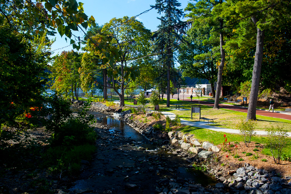 Upper Landing Park Poughkeepsie Park Scenery