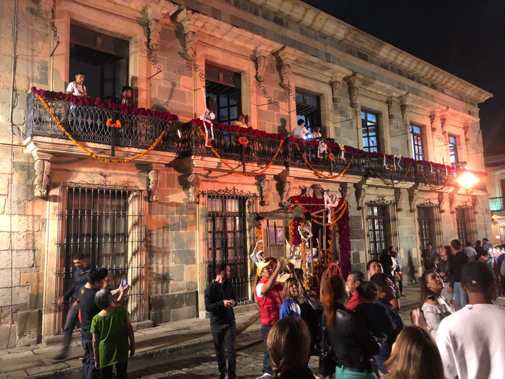 Los Muertos Vive en Oaxaca Upper Left Traveler