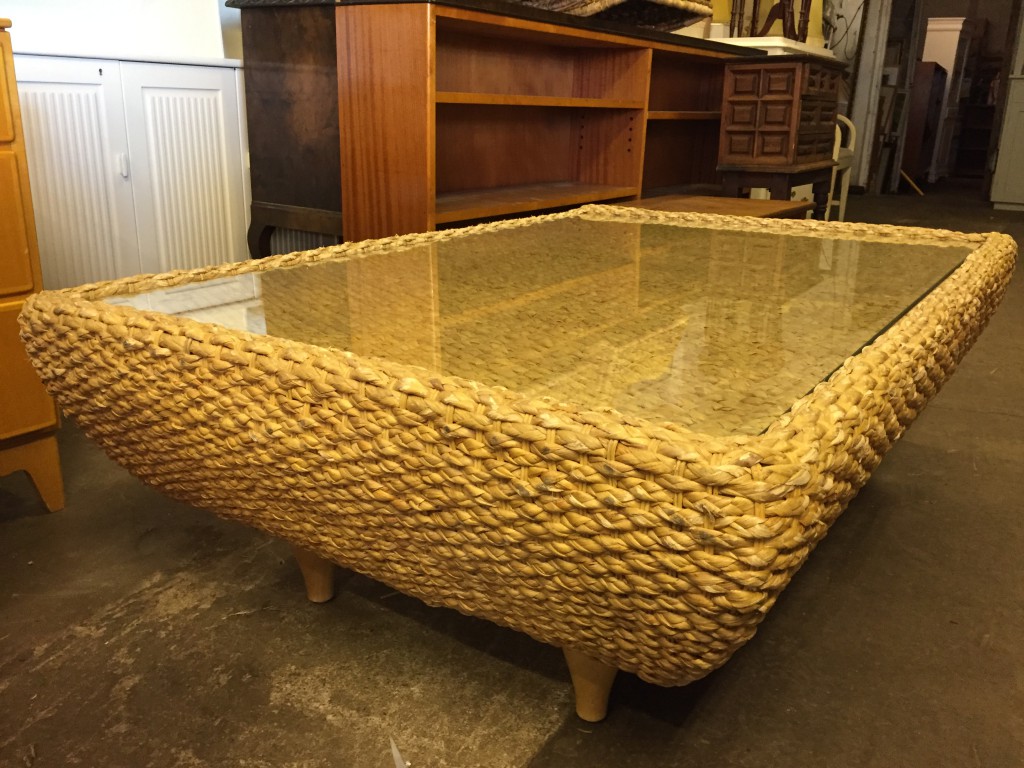 Soffbord i rotting/glas. Uppköpet